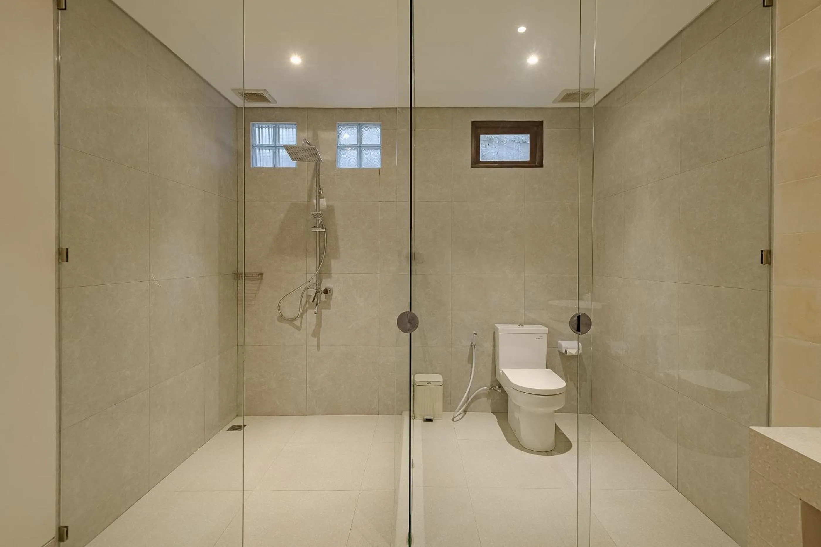 Shower in Villa Wananta