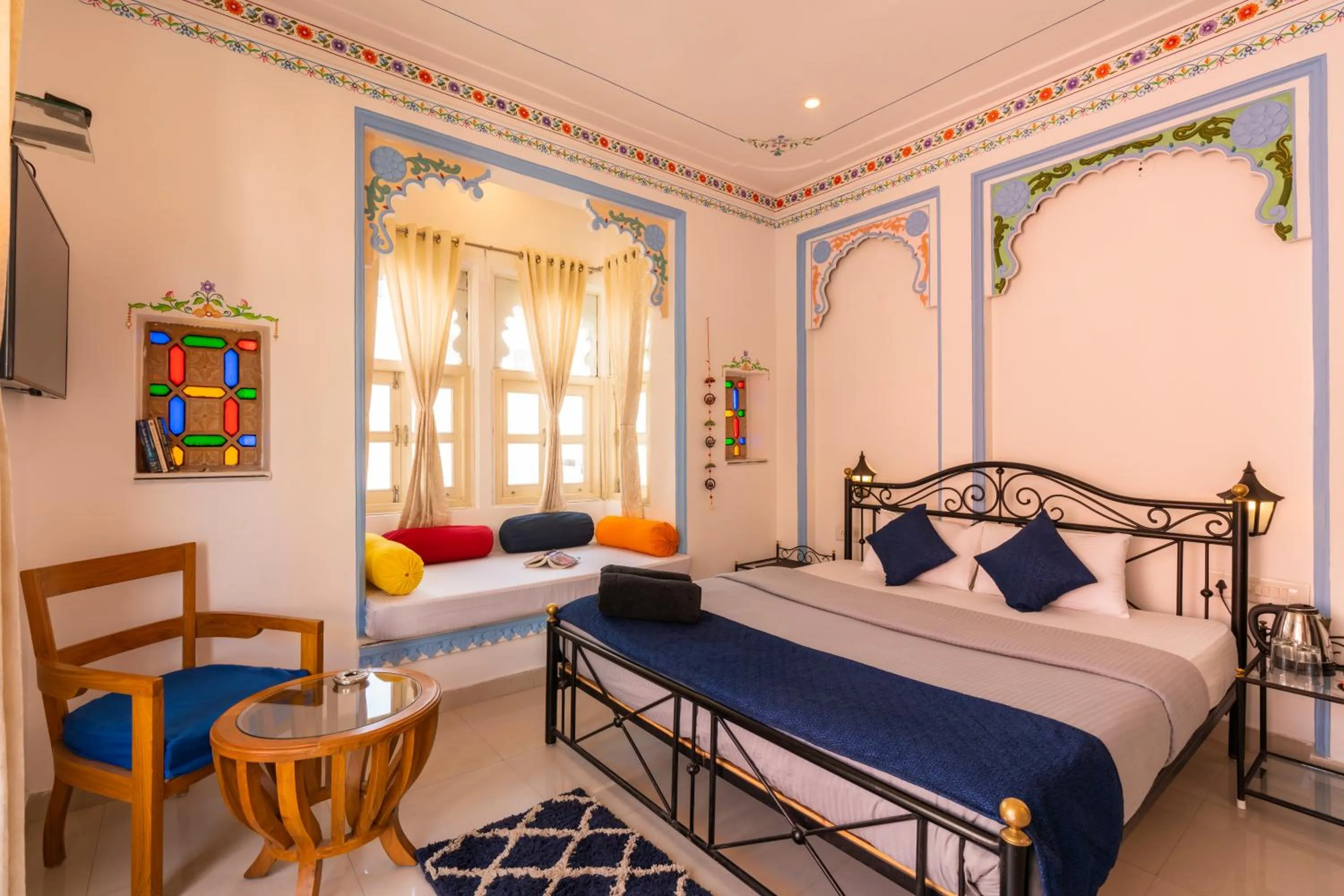 Photo of the whole room, Bed in Shalom Backpackers Udaipur