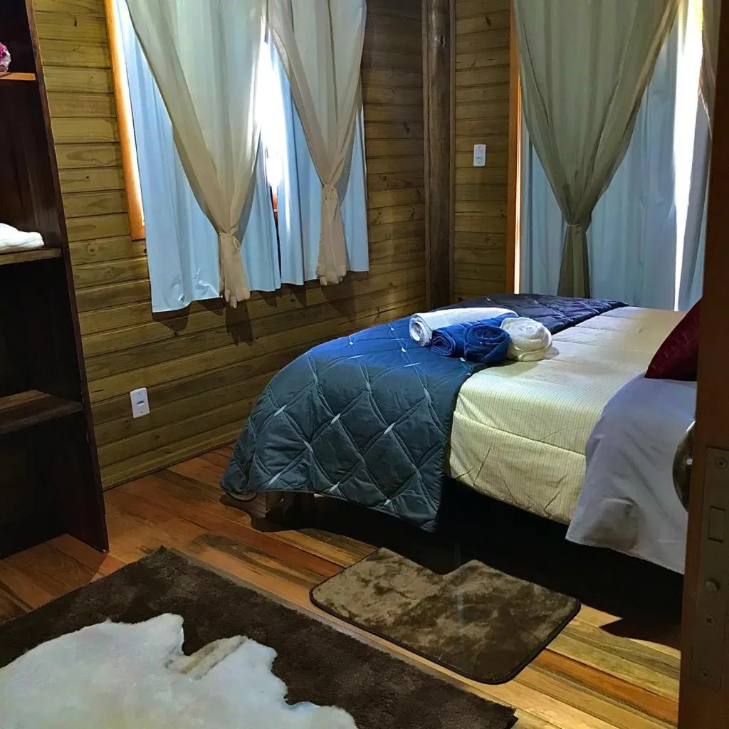 Photo of the whole room, Bed in Pousada Village dos Canyons