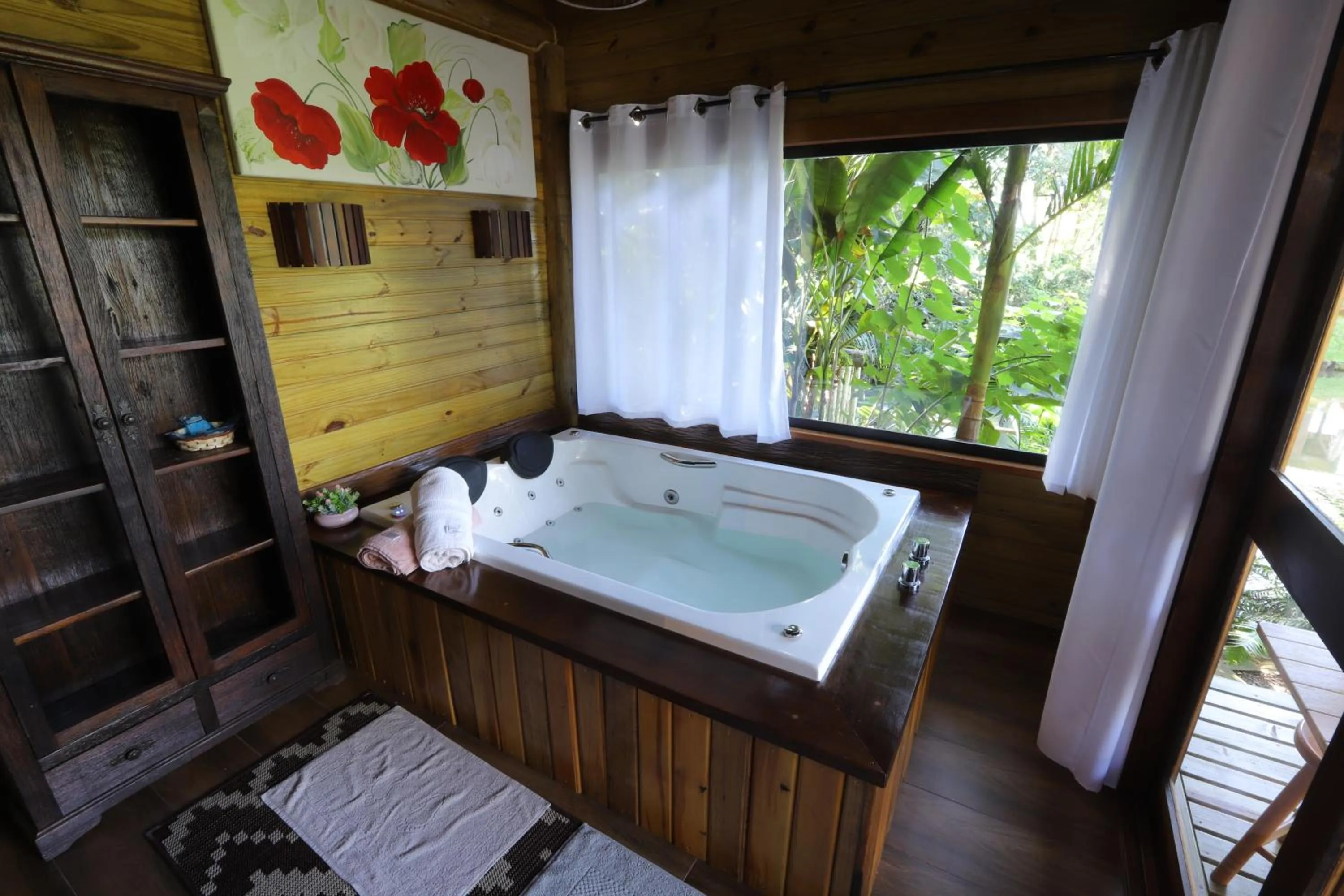 Hot Tub in Pousada Village dos Canyons