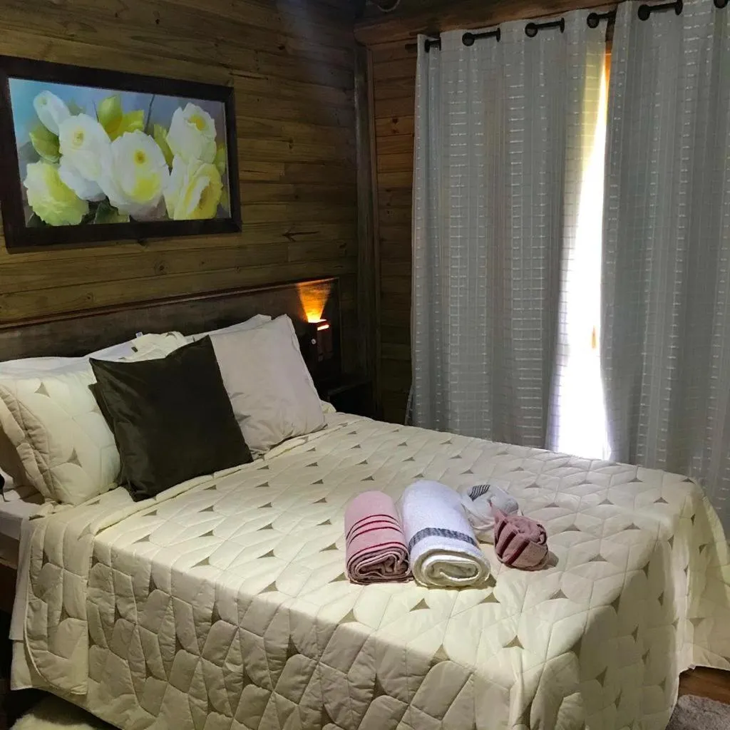 Photo of the whole room, Bed in Pousada Village dos Canyons
