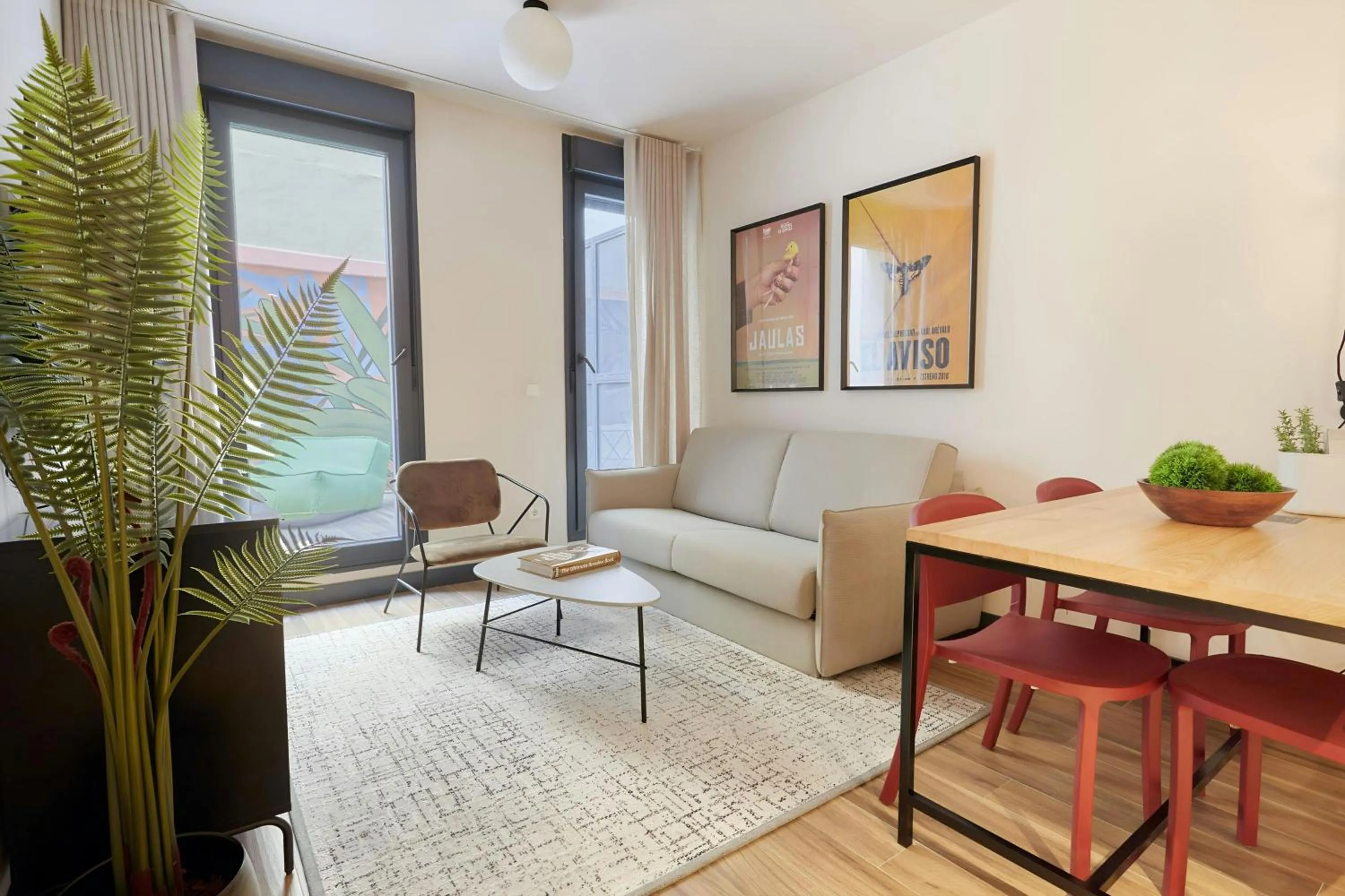 Living room in Sonder by Marriott Bonvoy Malasaña Apartments