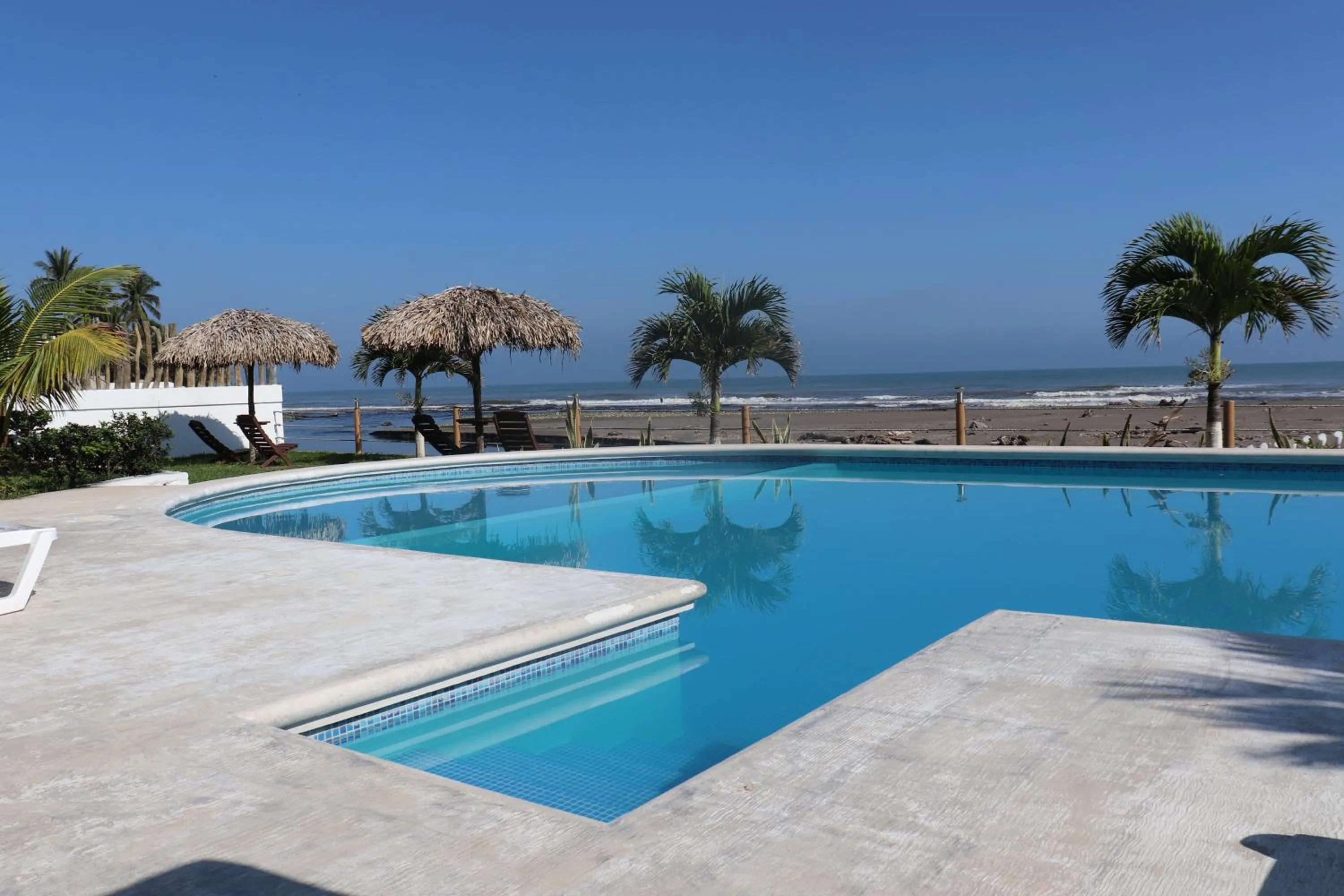 Swimming pool in Hotel Lunazul In Costa Esmeralda