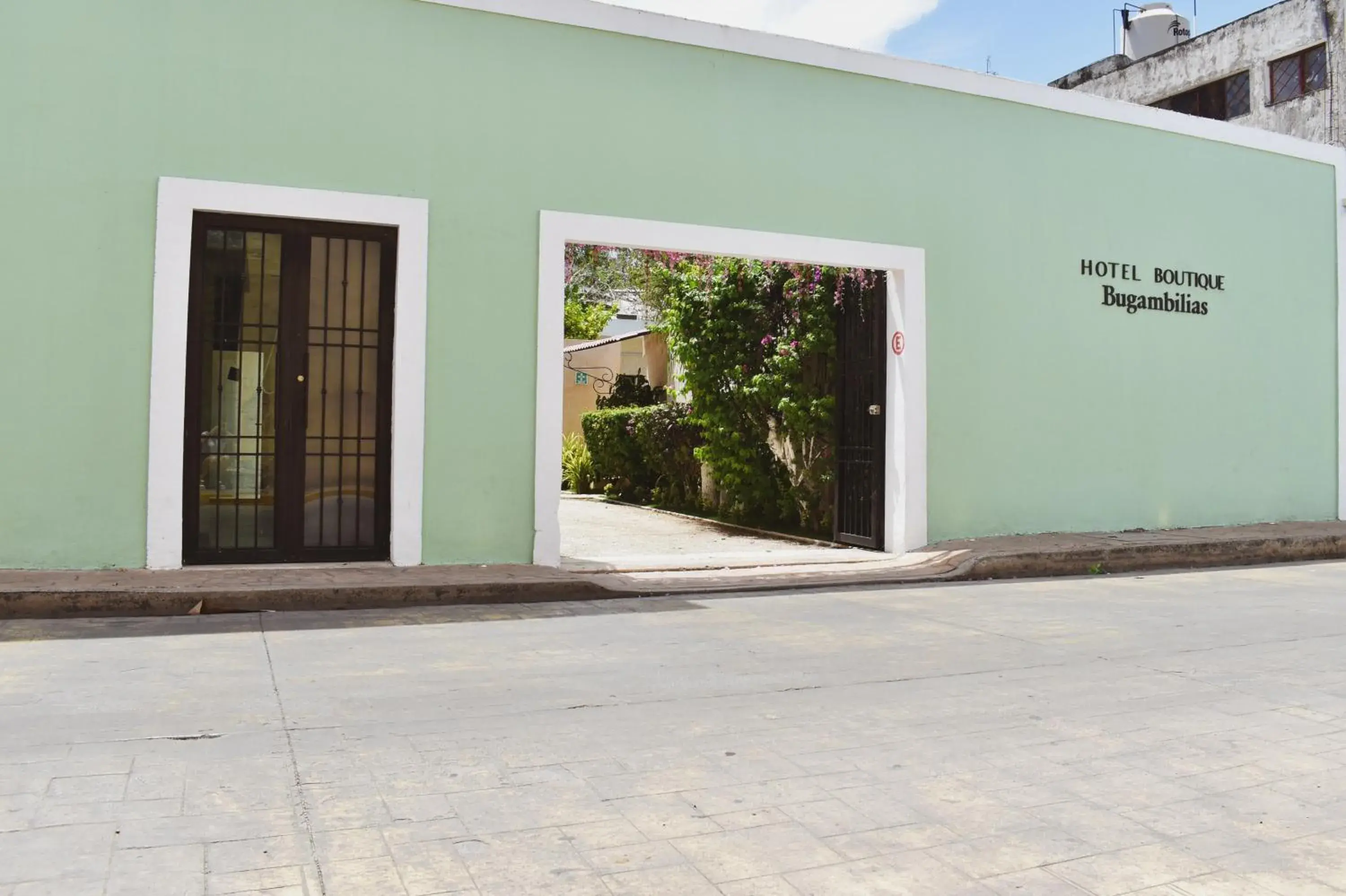 Family Room with Bath in Hotel Boutique Bugambilias Family Room with Bath in Hotel Boutique Bugambilias