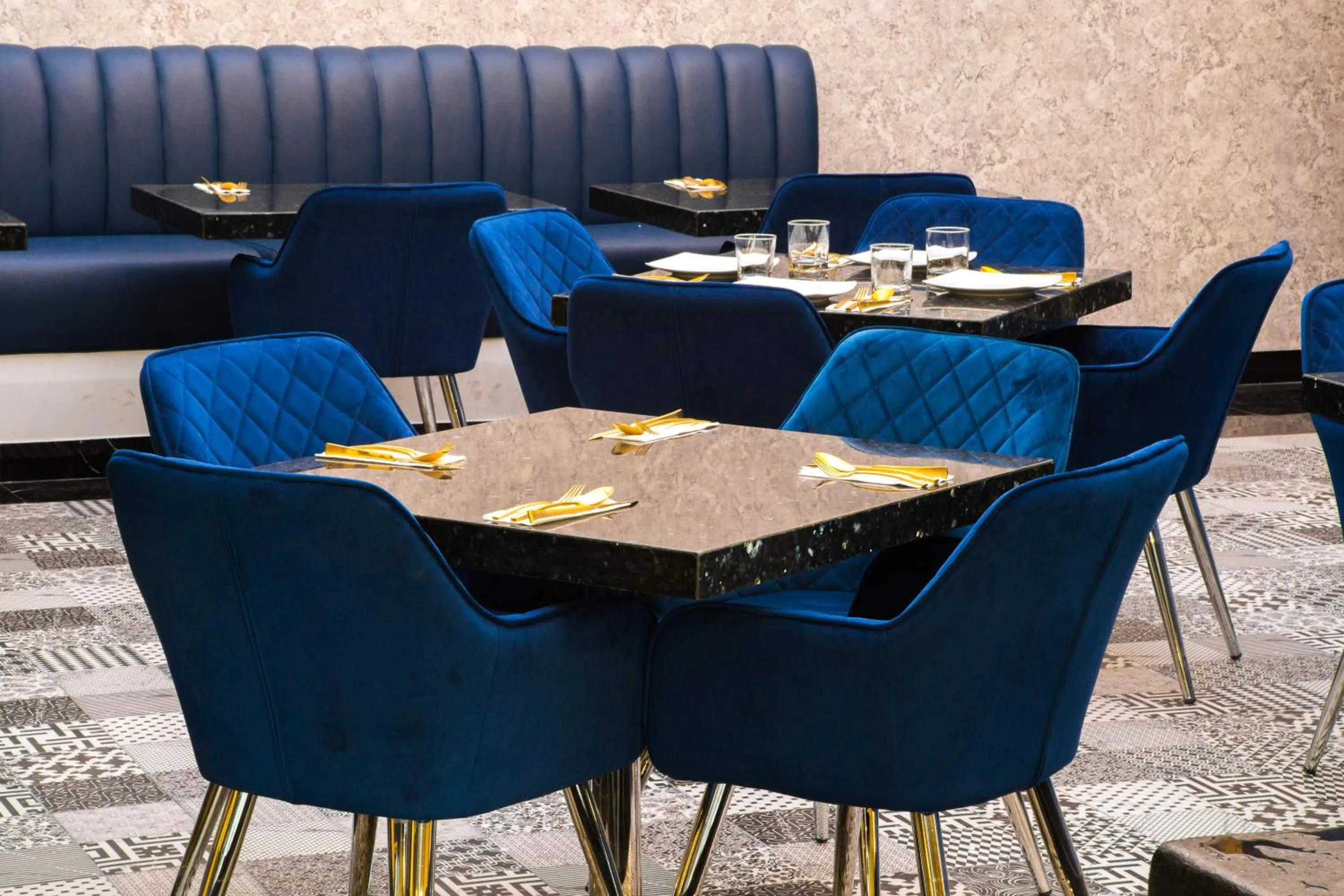 Restaurant/places to eat in Ramë Hotel Boutique