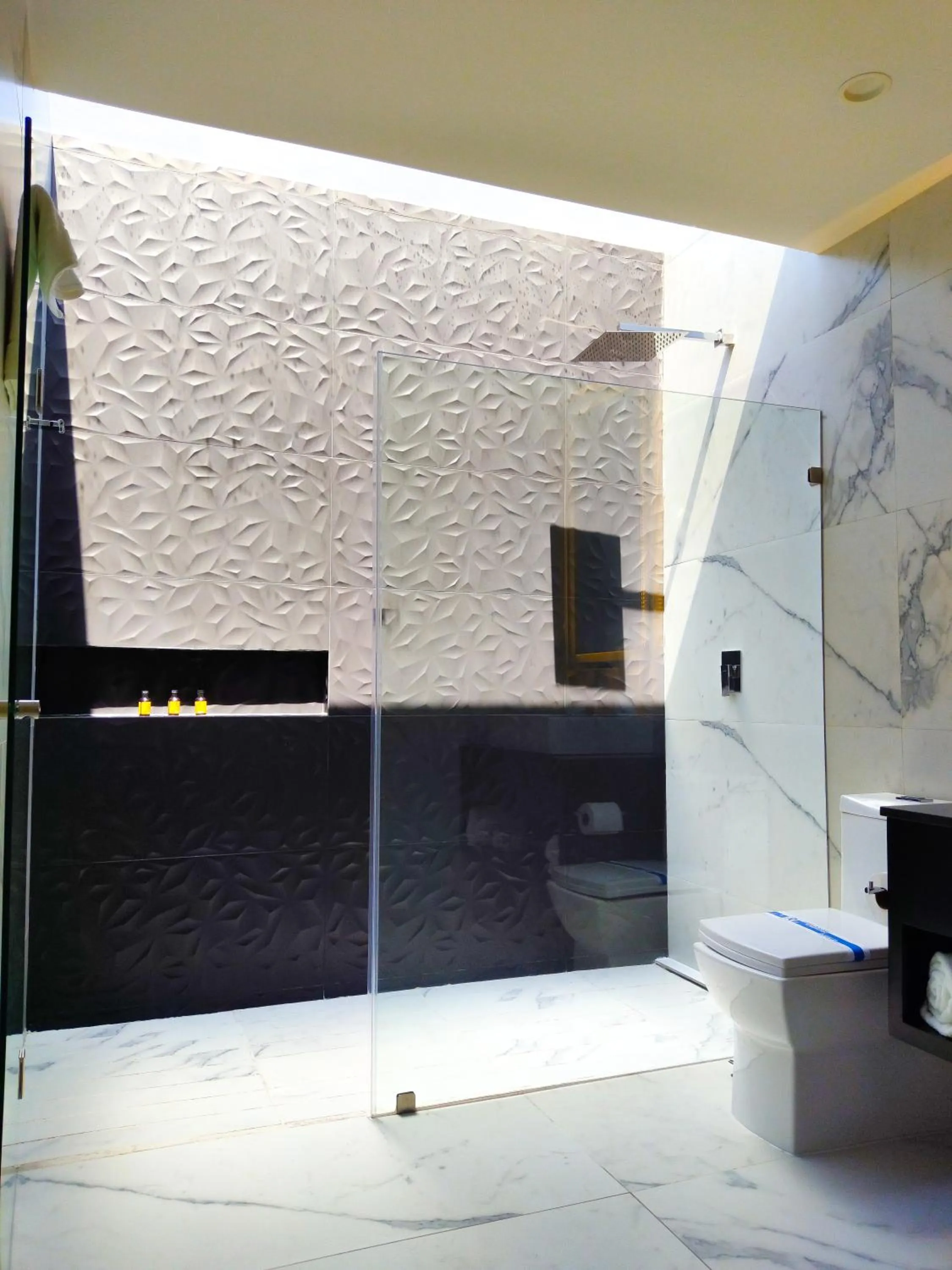 Bathroom in Ramë Hotel Boutique