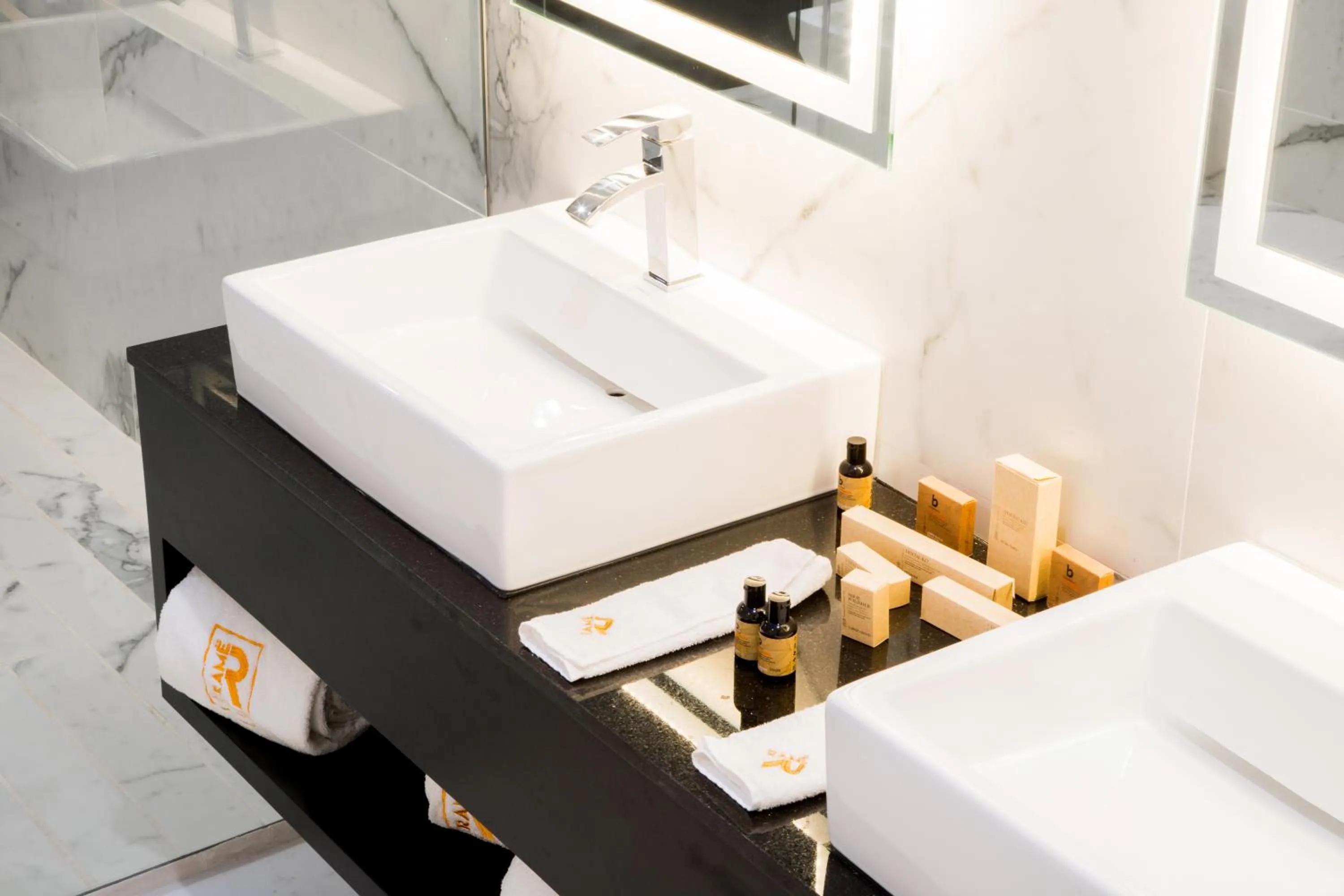 Bathroom in Ramë Hotel Boutique