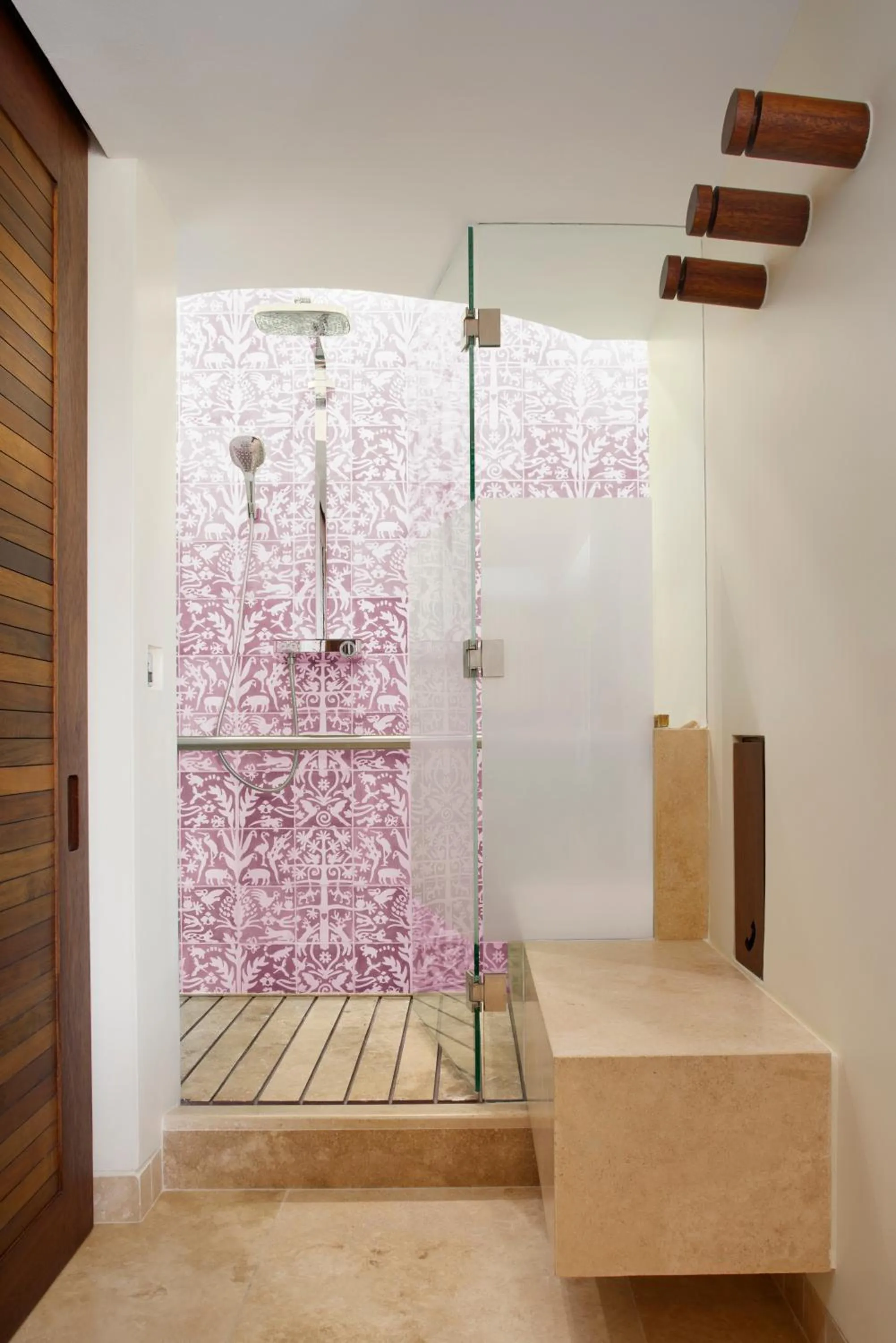 Shower in Hotel Xcaret Arte - All Parks All Fun Inclusive - Adults Only