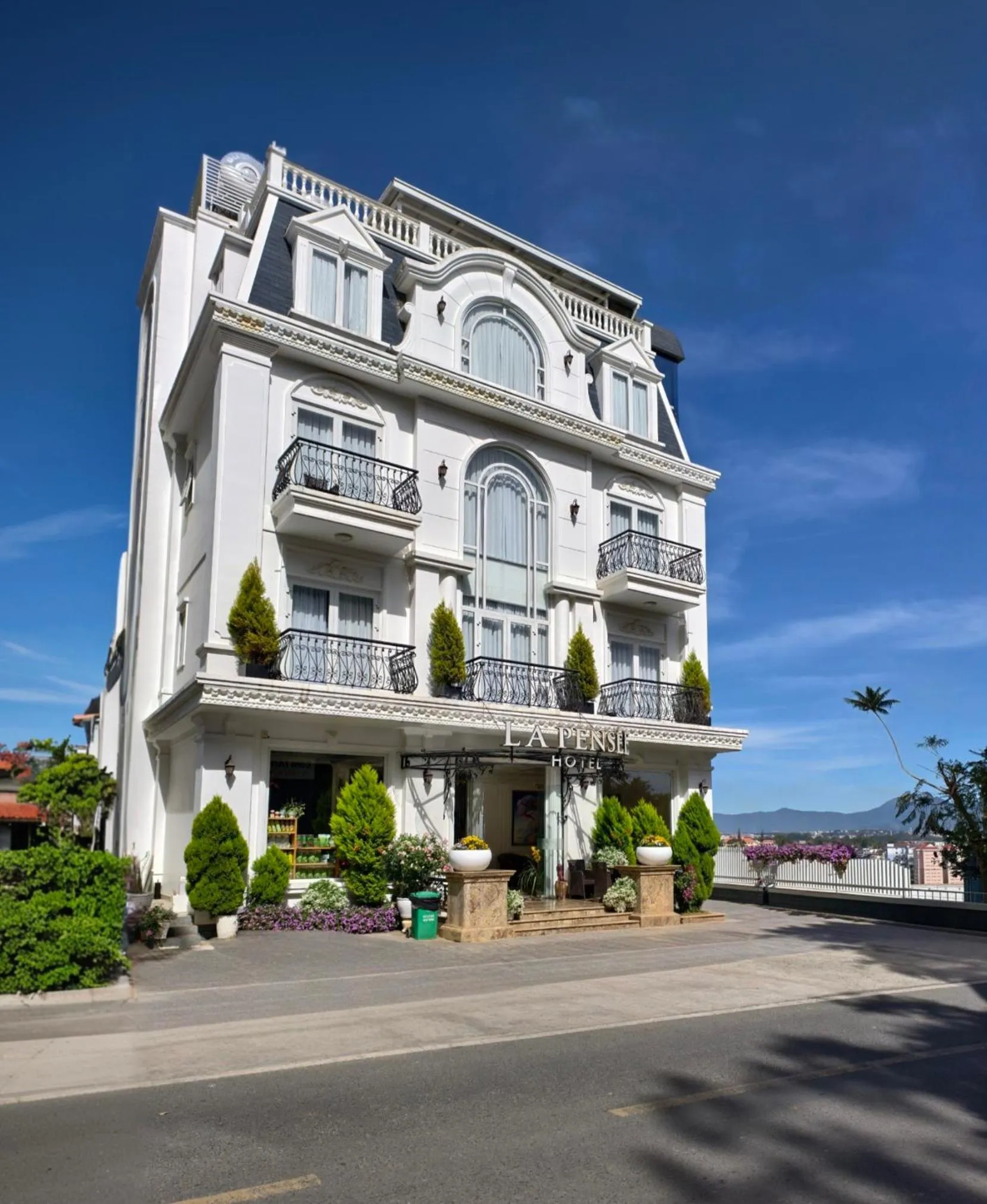 La Pense'e Hotel - Dalat