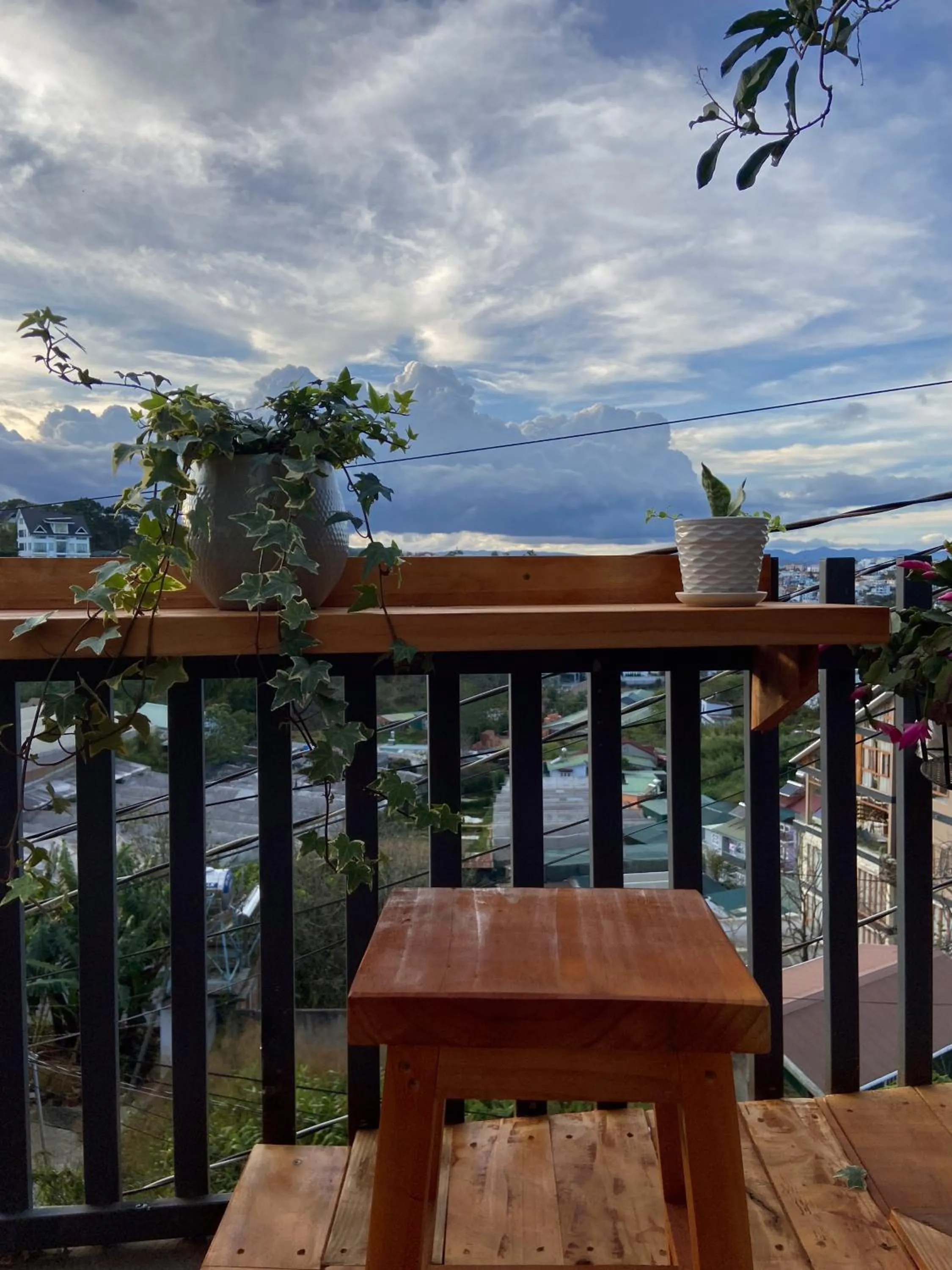 Restaurant/places to eat in La Pense'e Hotel - Dalat