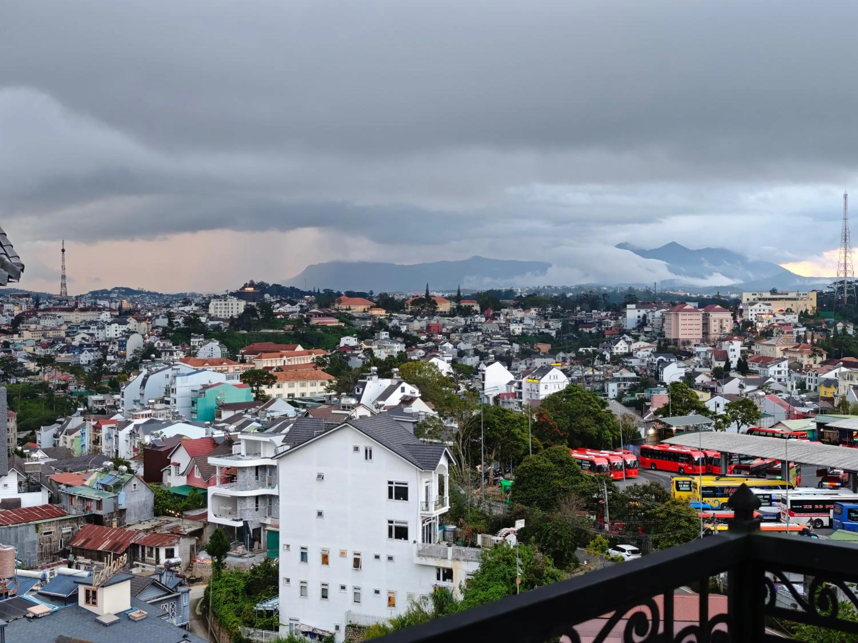 La Pense'e Hotel - Dalat