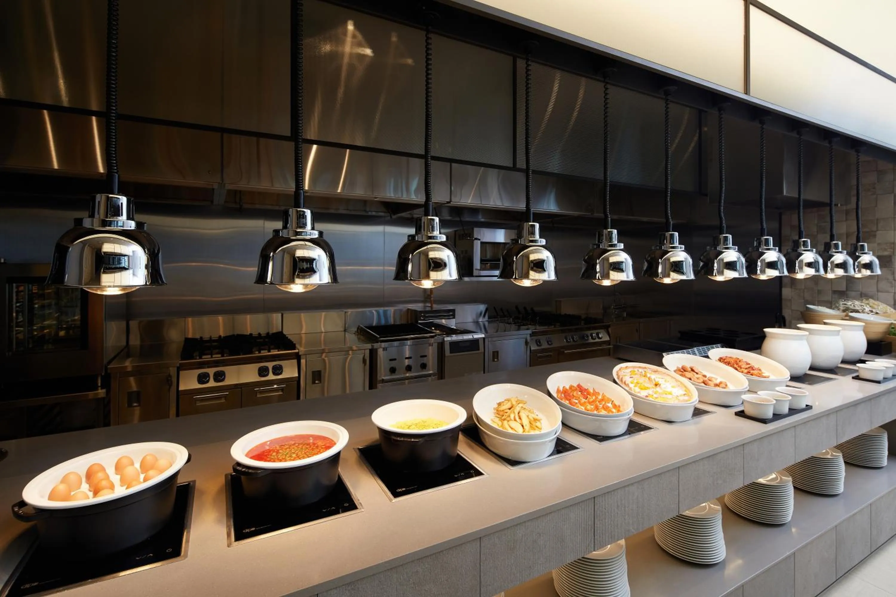 Restaurant/places to eat in Shilla Stay Busan Gimhae Airport - Noksan