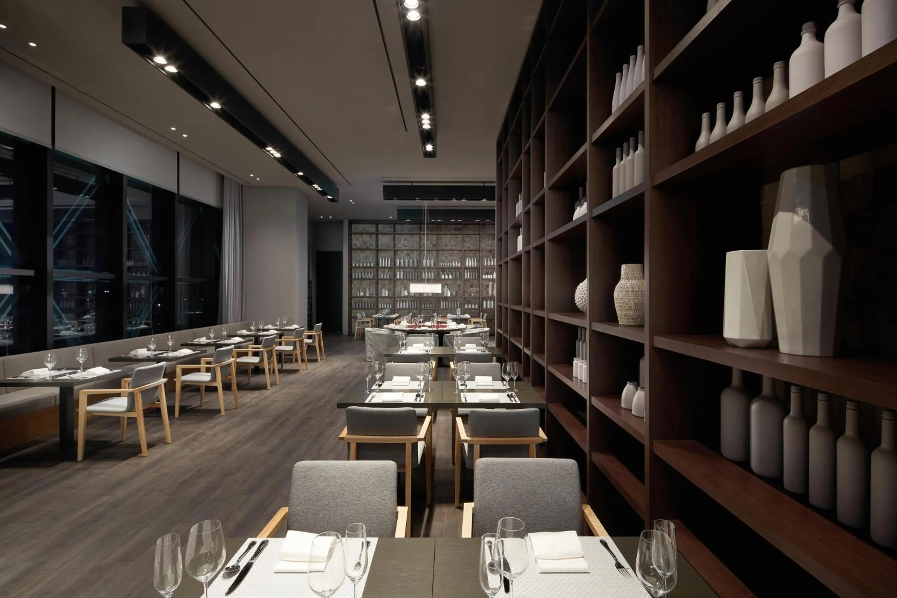 Restaurant/places to eat in Shilla Stay Busan Gimhae Airport - Noksan