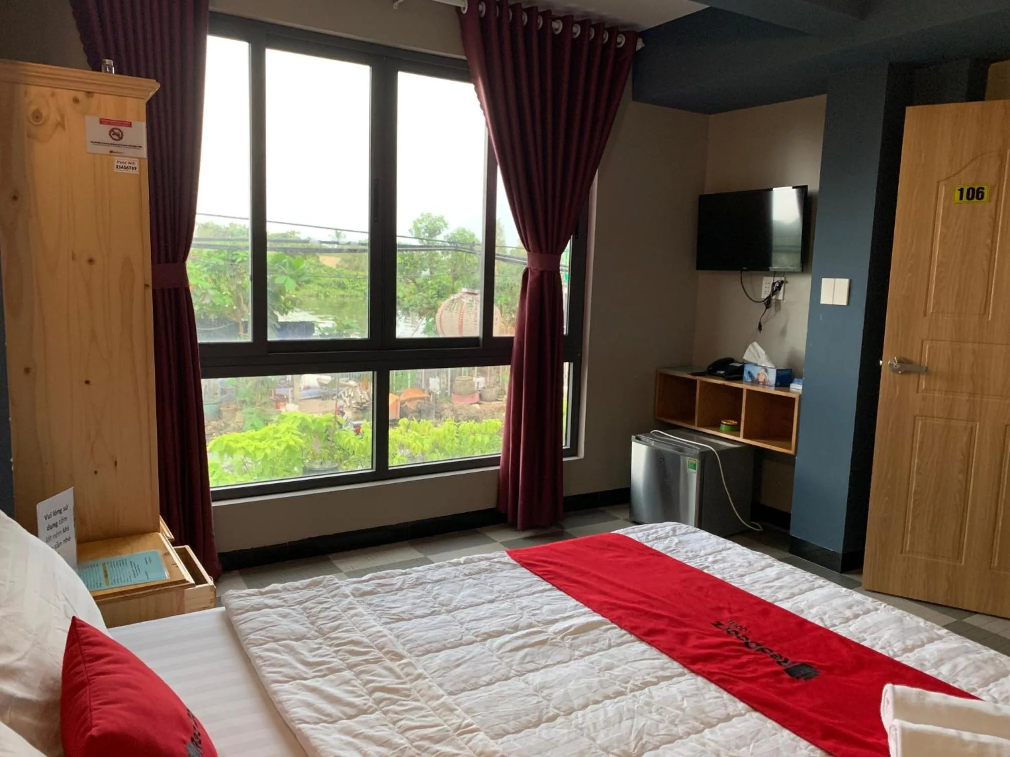 River view, Bed in Bờ Sông Hotel