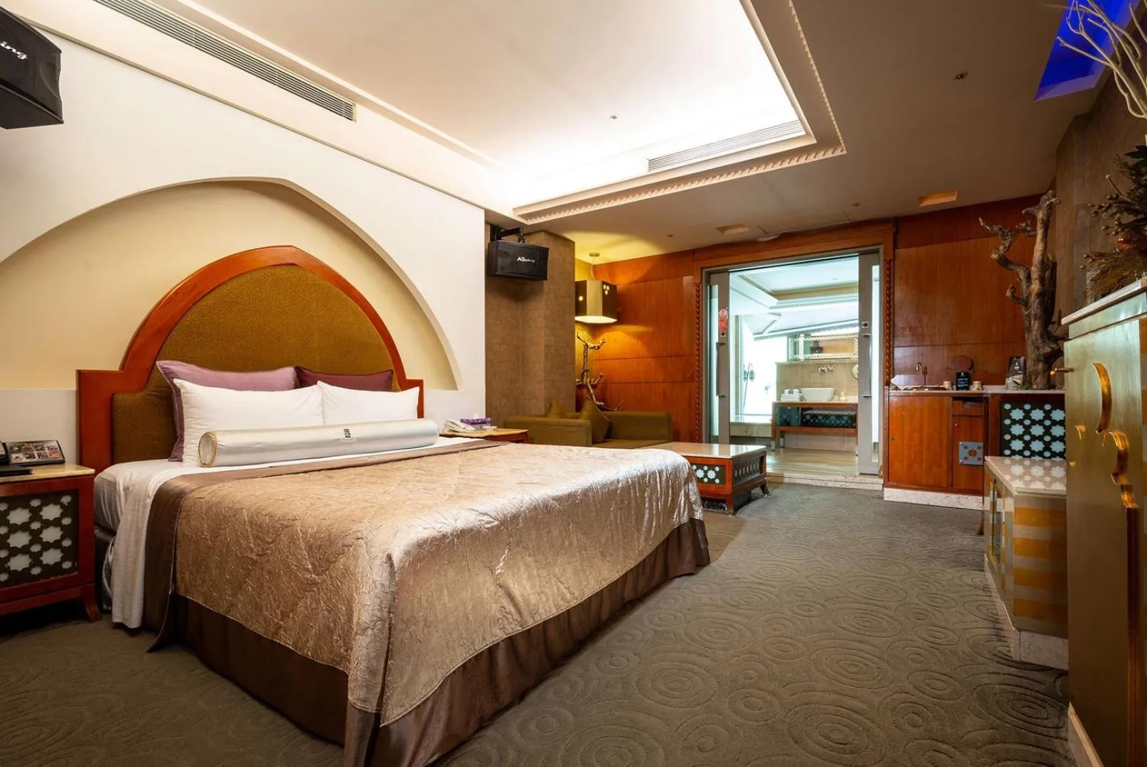 Bed in In-stone Motel