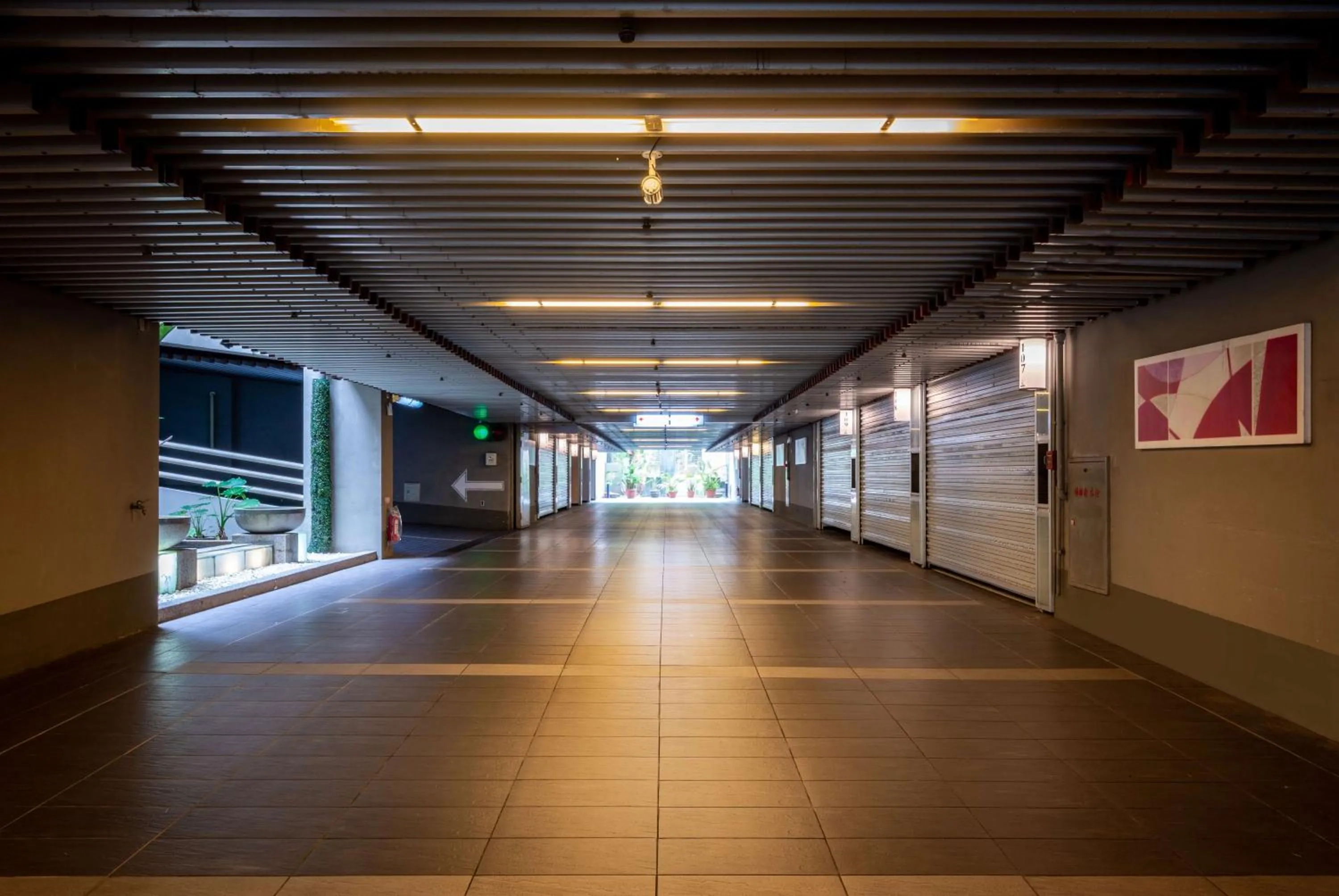 Property building in In-stone Motel