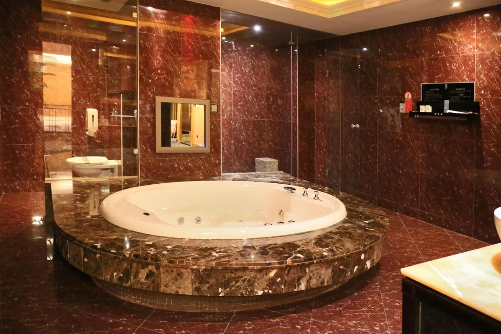 Hot Tub in In-stone Motel