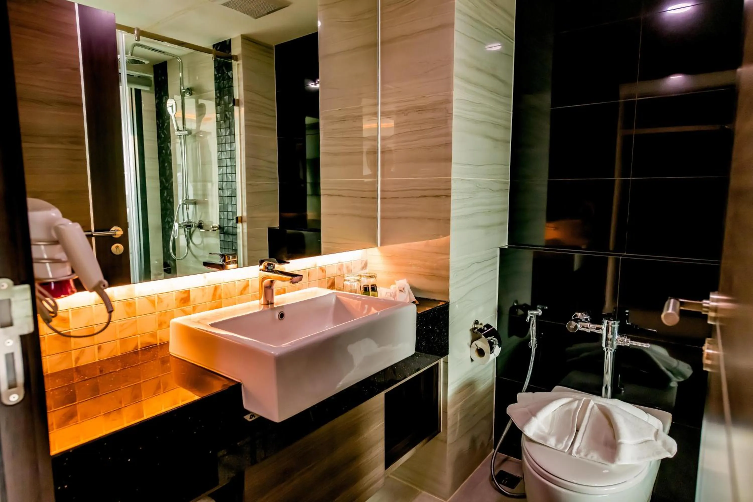 The Proud Hotel Pattaya - SHA Certified