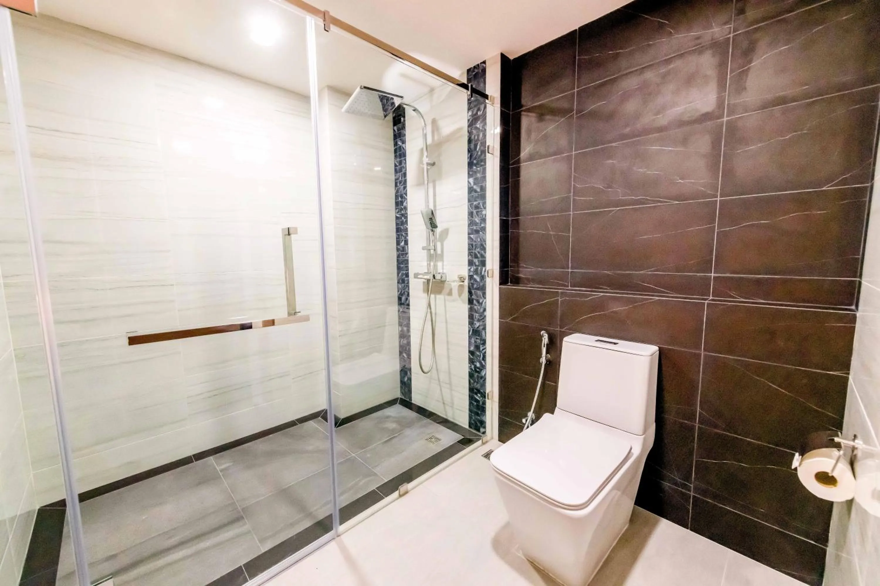 The Proud Hotel Pattaya - SHA Certified