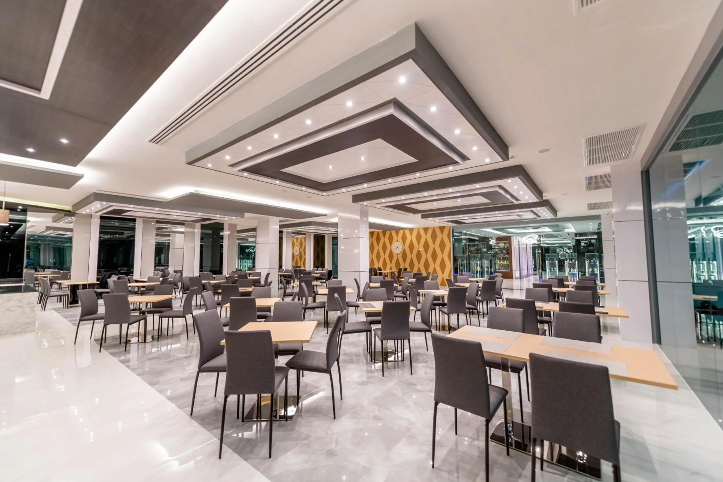 The Proud Hotel Pattaya - SHA Certified