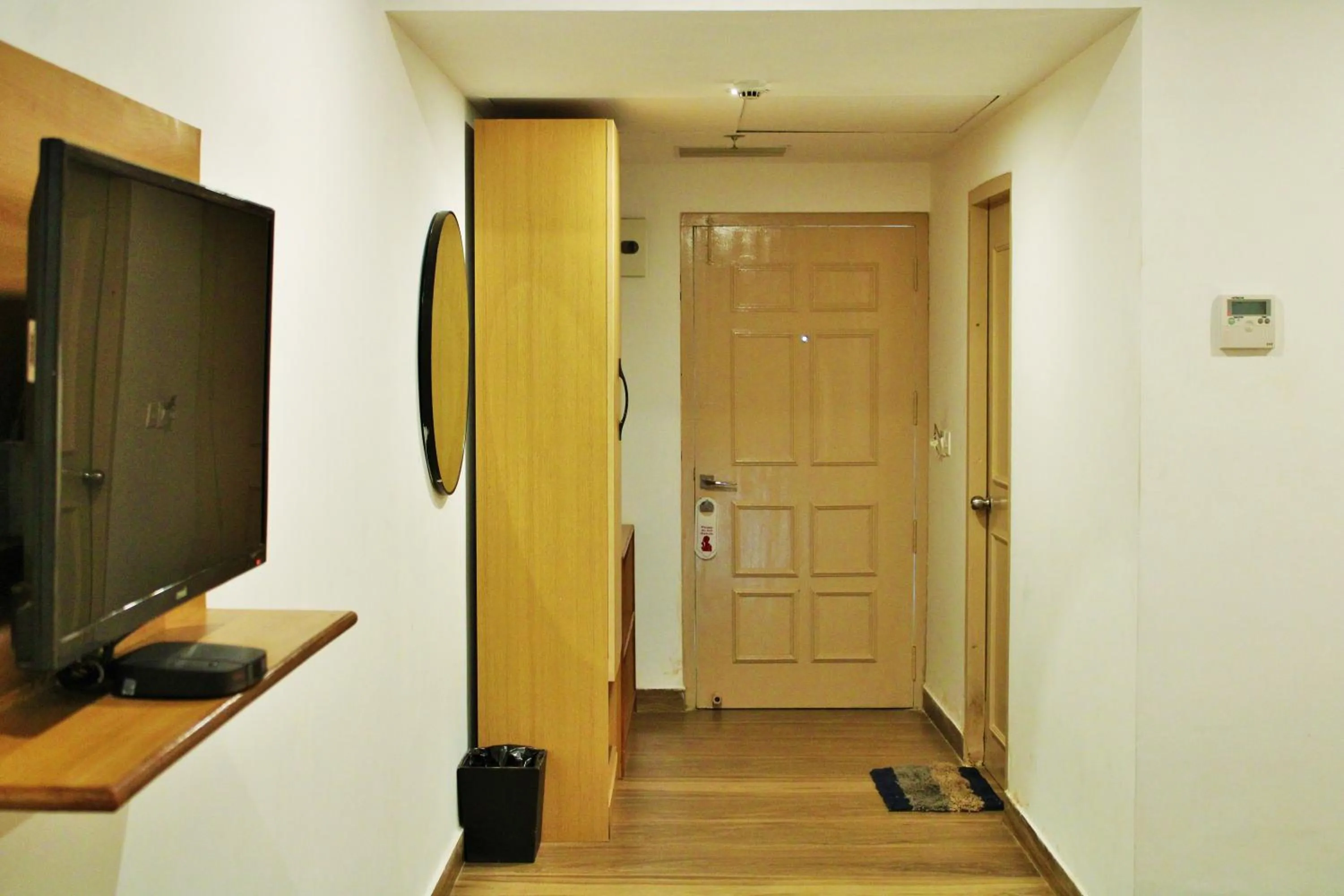 wardrobe in Hotel The Golden Sands