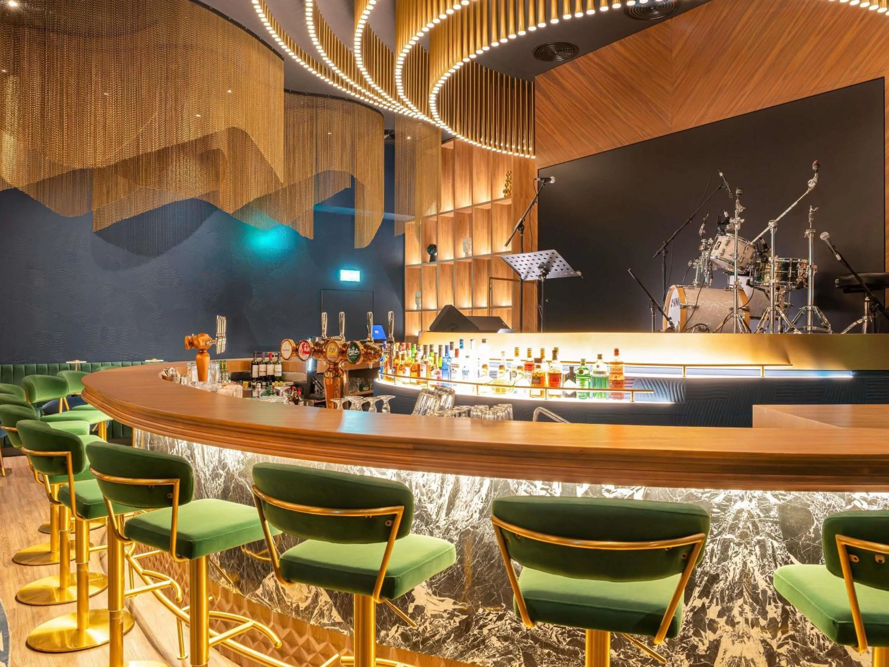 Lounge or bar in Novotel Dubai World Trade Centre