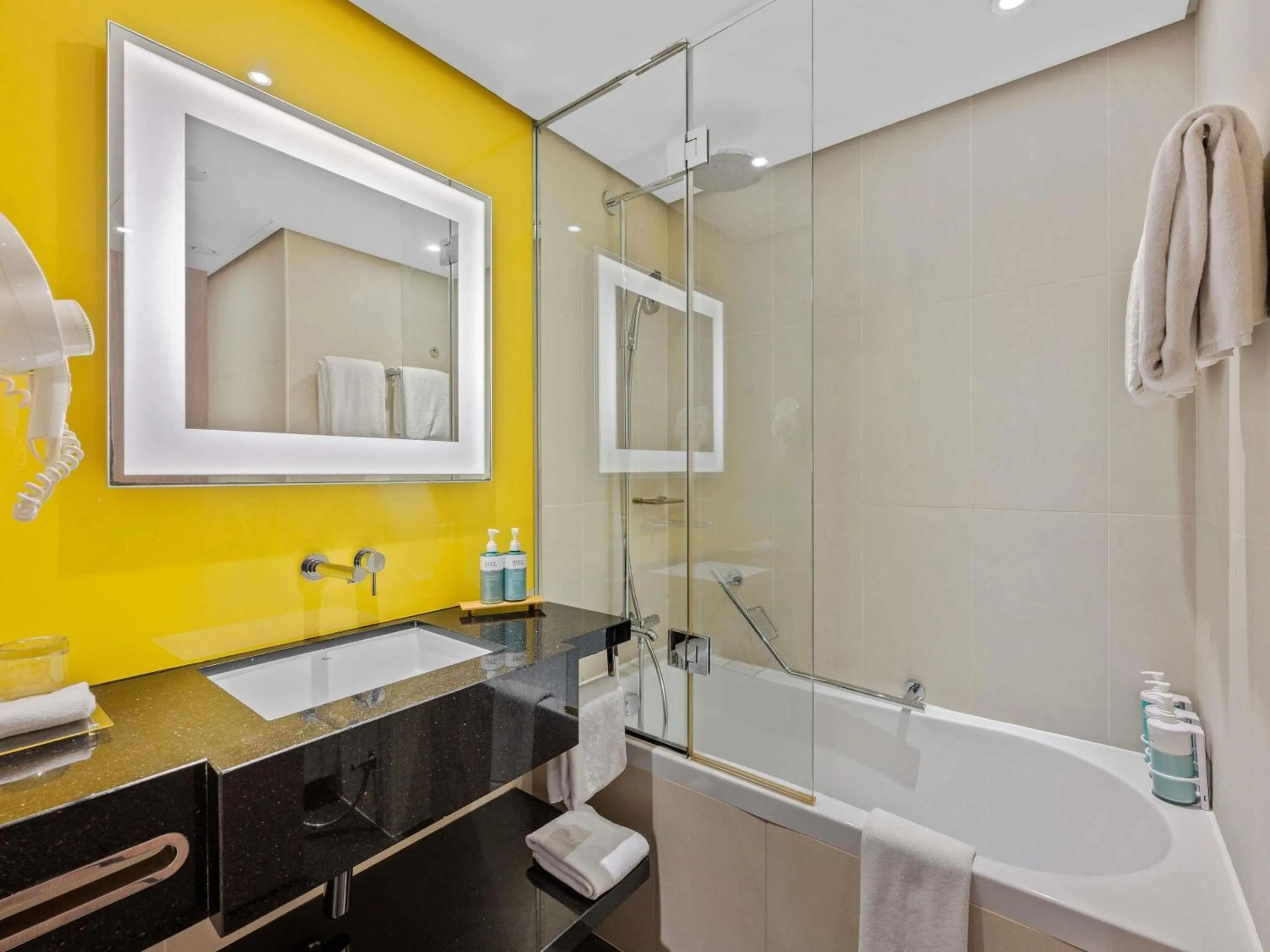 Bedroom in Novotel Dubai World Trade Centre