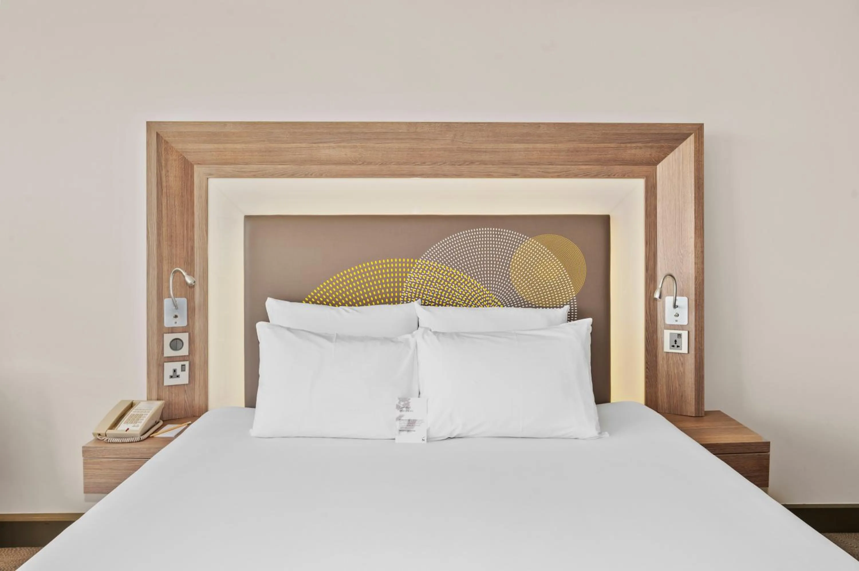 Bed in Novotel Dubai World Trade Centre