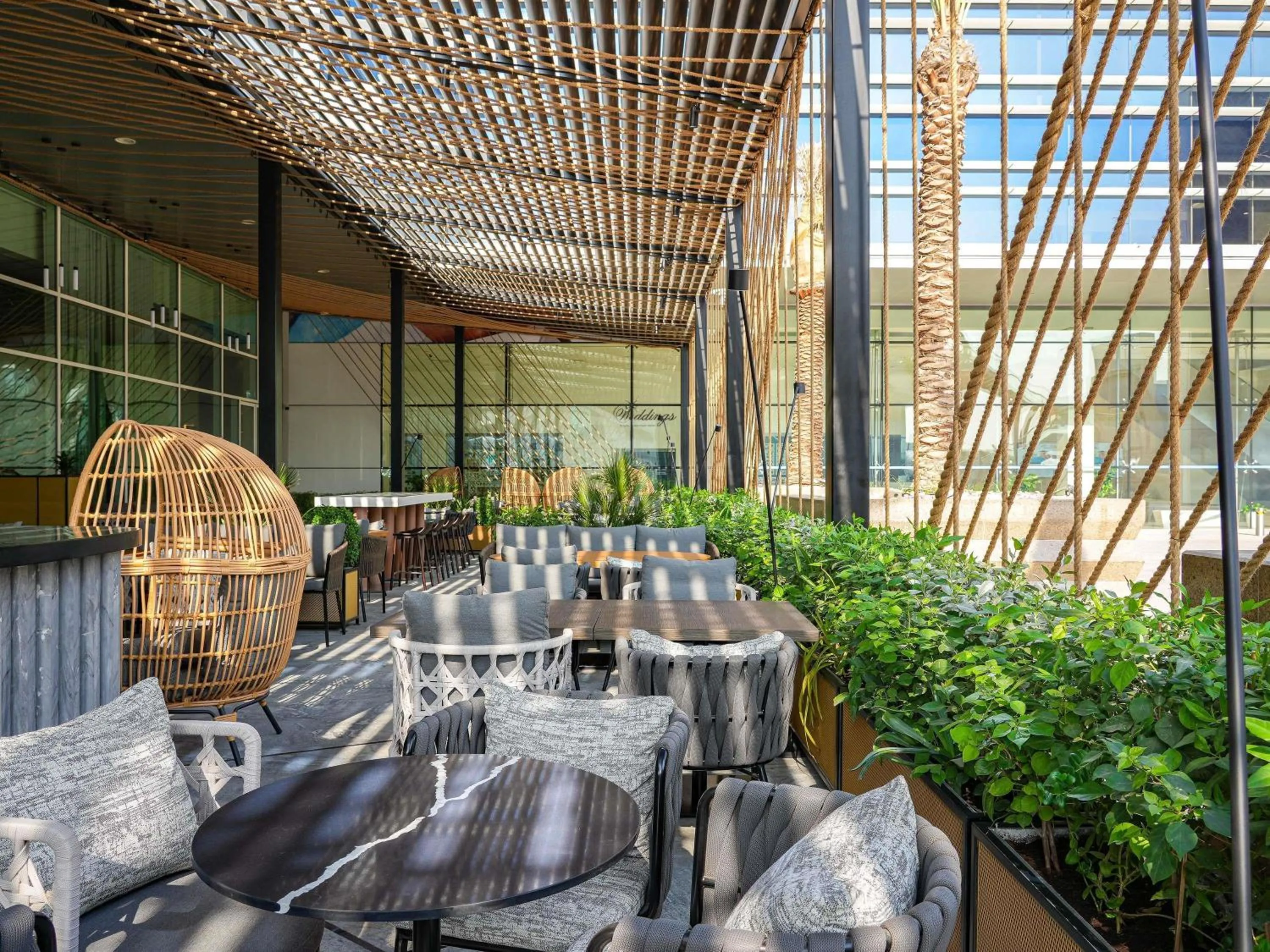 Restaurant/places to eat in Novotel Dubai World Trade Centre