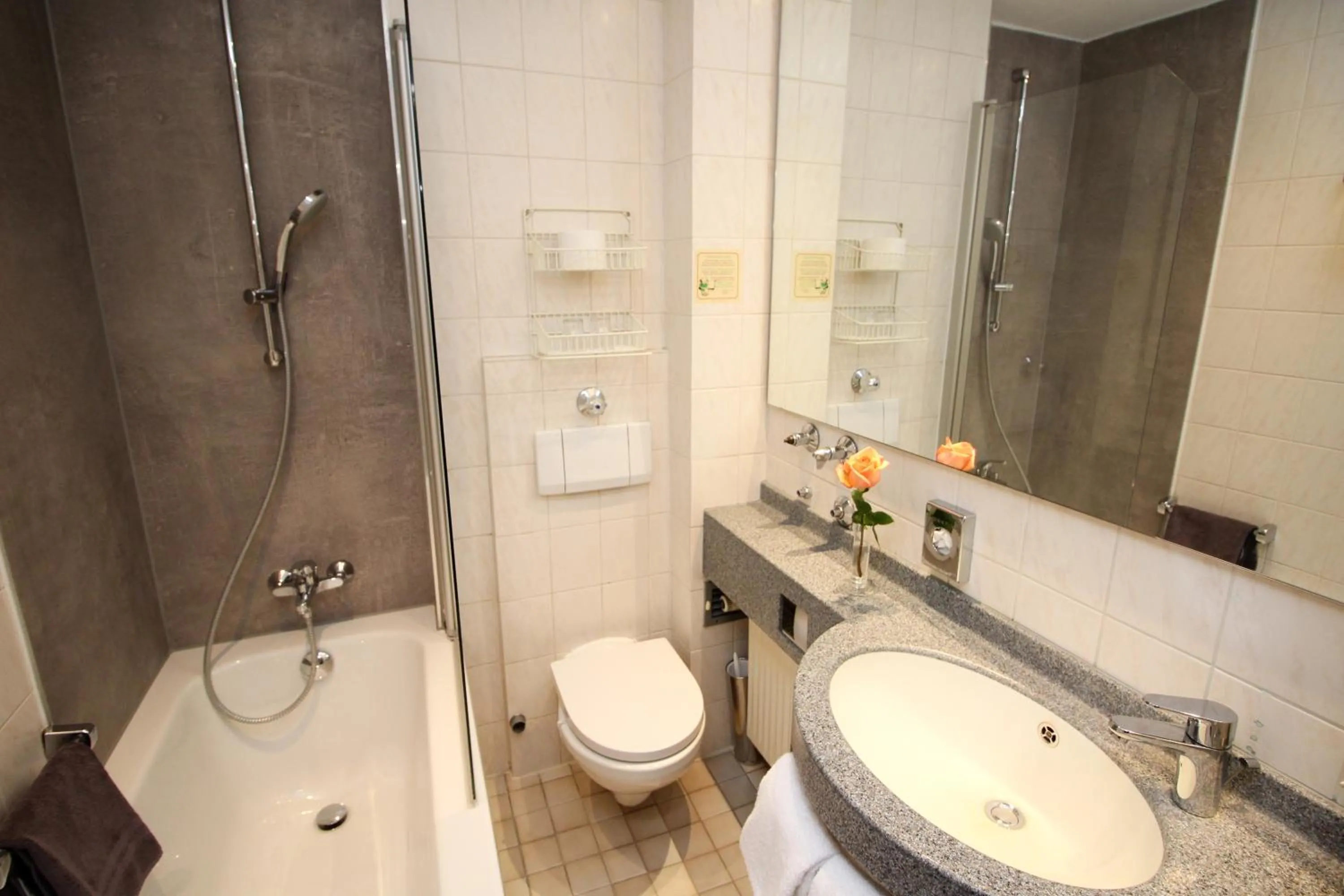 Toilet in Hotel Heigl