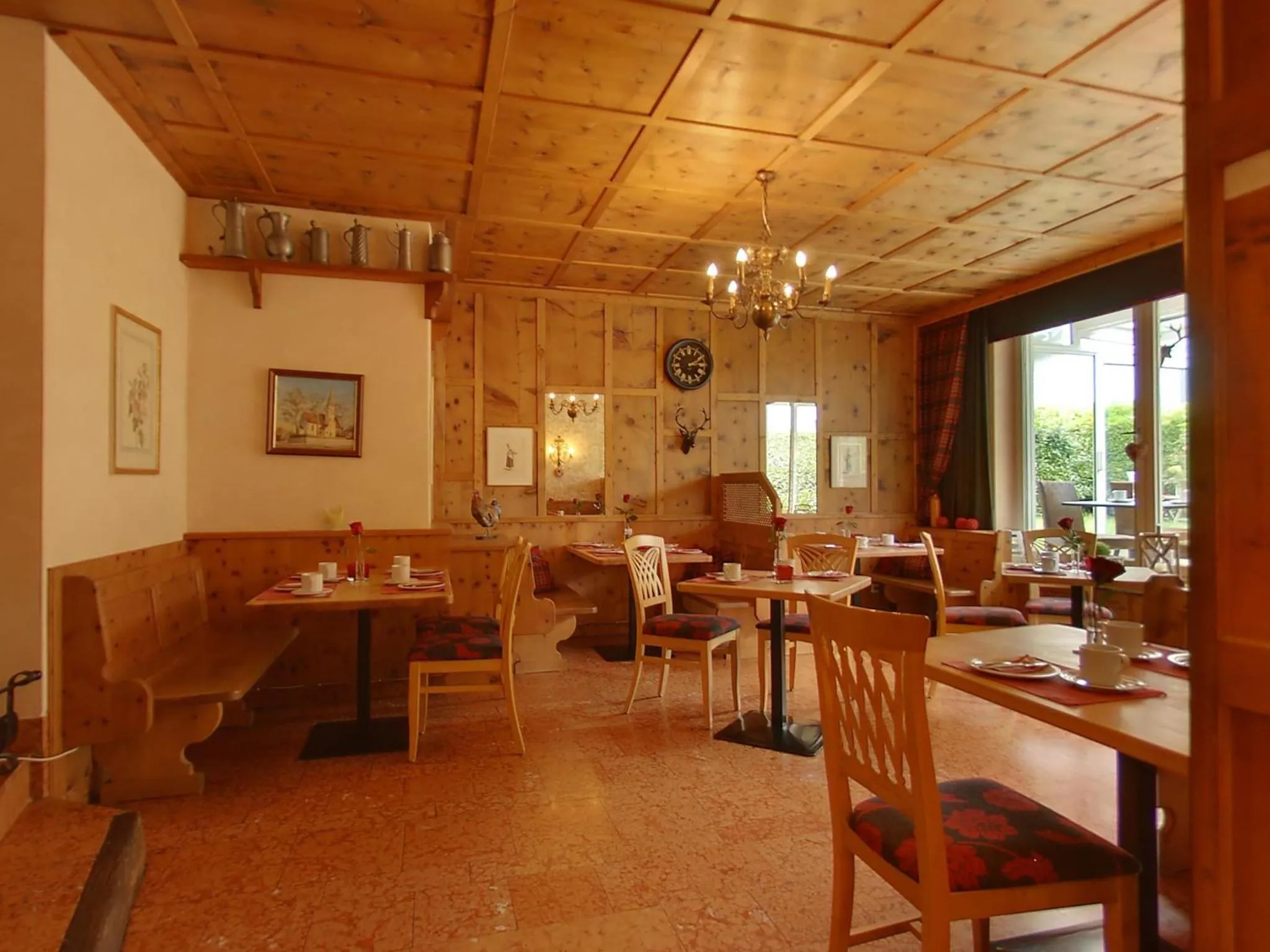 Restaurant/places to eat in Hotel Heigl