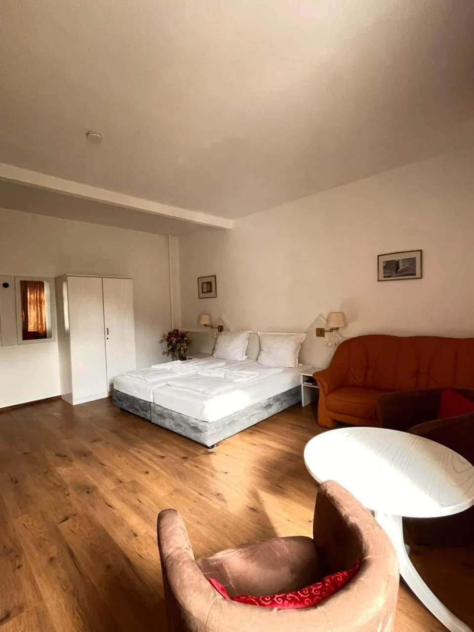 Bedroom, Bed in Hotel Elisenhof