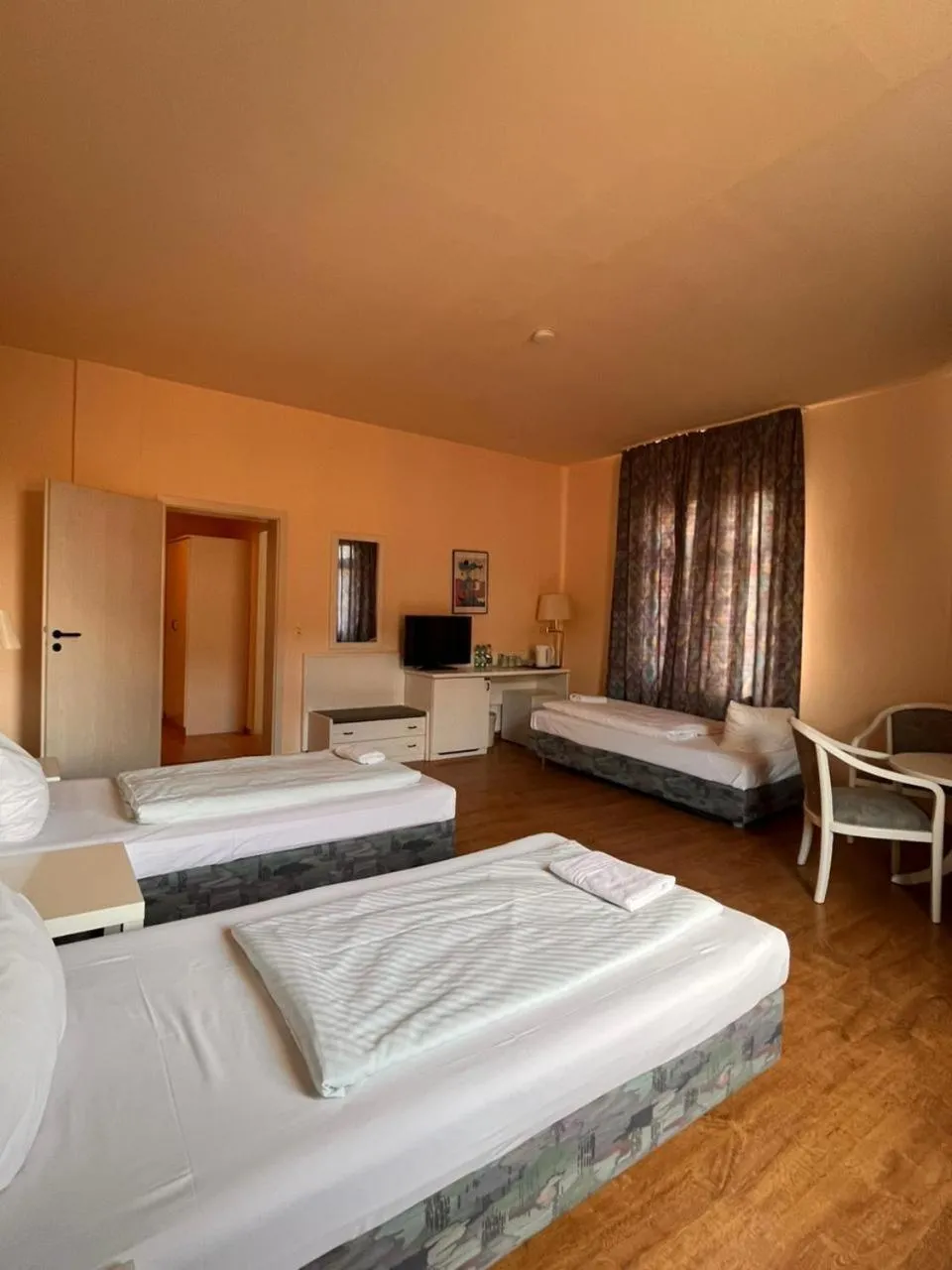 Photo of the whole room, Bed in Hotel Elisenhof