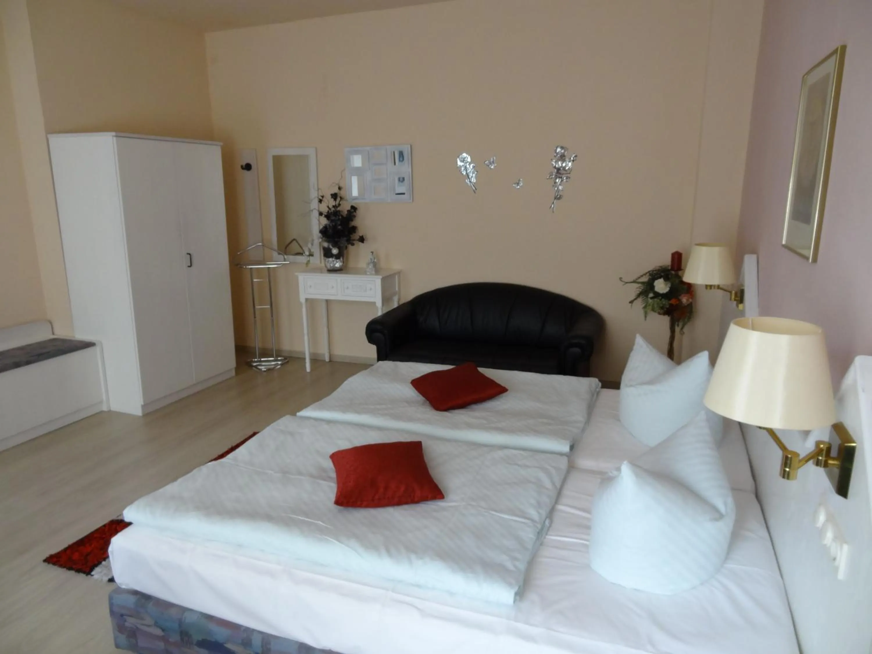 Bedroom, Bed in Hotel Elisenhof