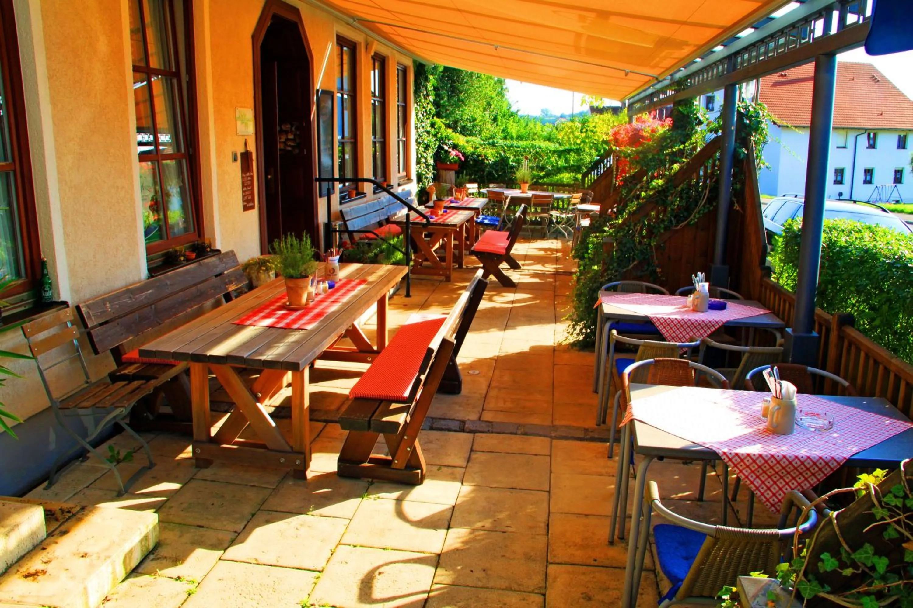 Restaurant/places to eat in Hotel Häußler