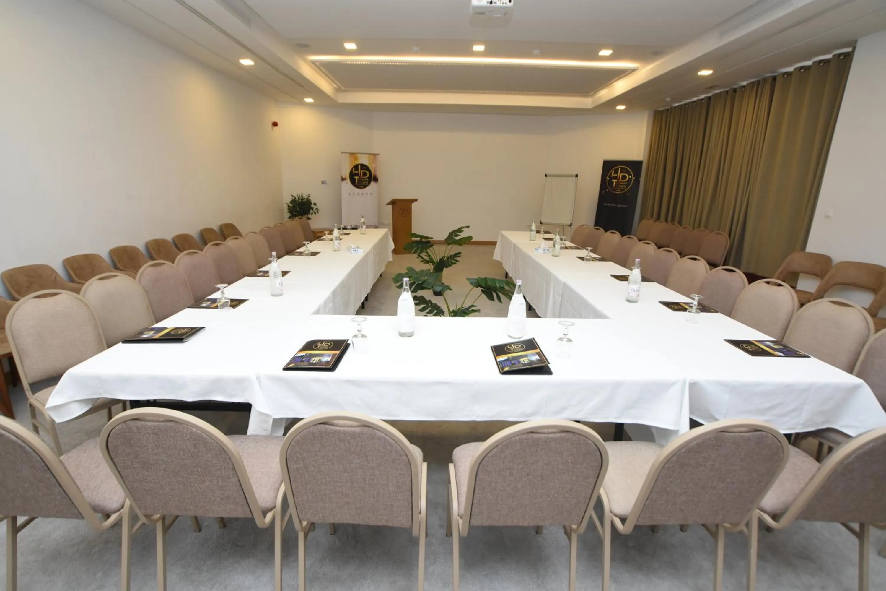 Meeting/conference room in Downtown Tunis Hotel
