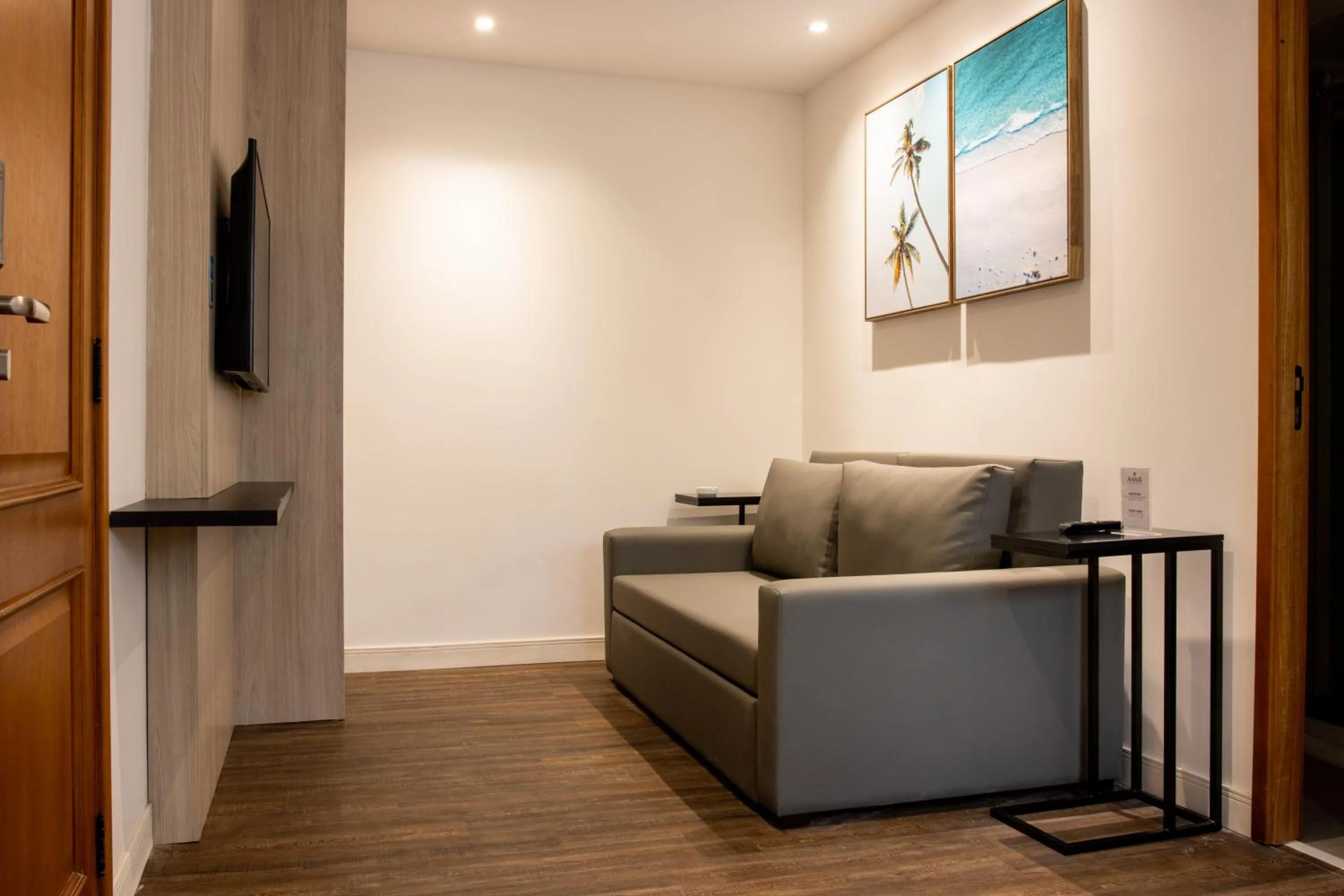 Communal lounge/ TV room in Anna Suites Ipanema by Arena Hotéis