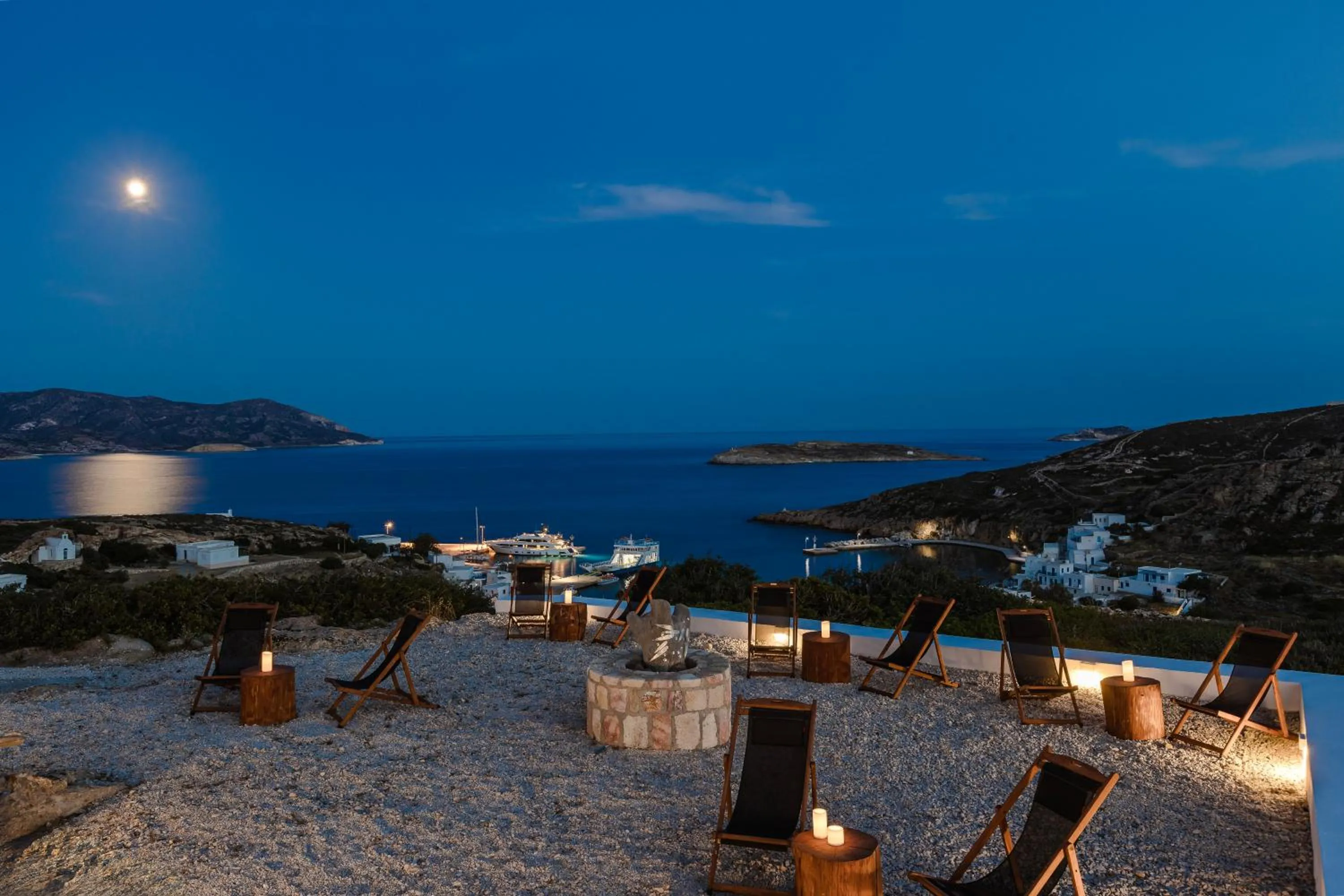 Night in The Windmill Kimolos