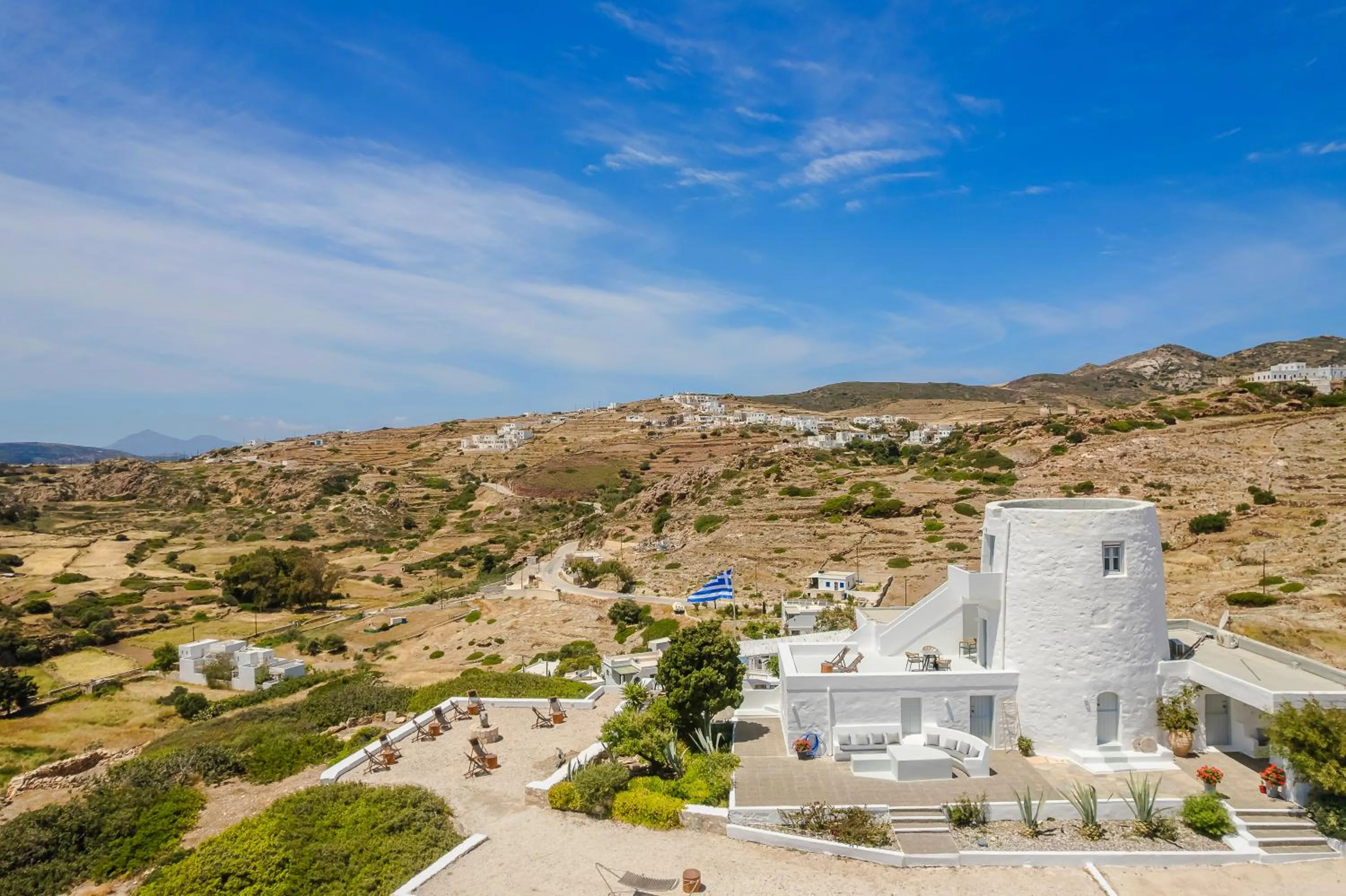 Property building in The Windmill Kimolos