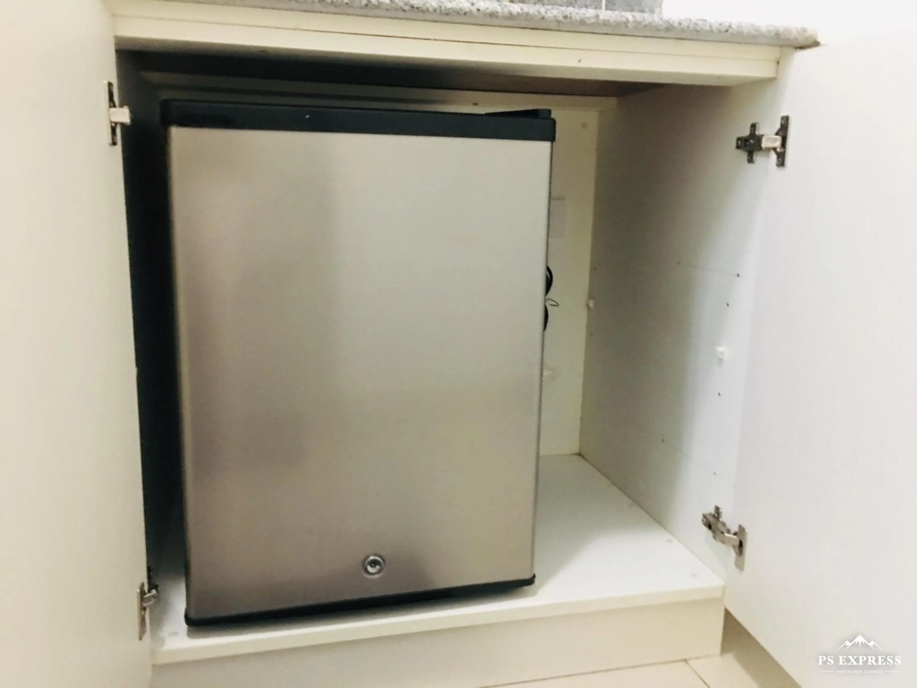 Kitchen or kitchenette in DN Suite Tagaytay