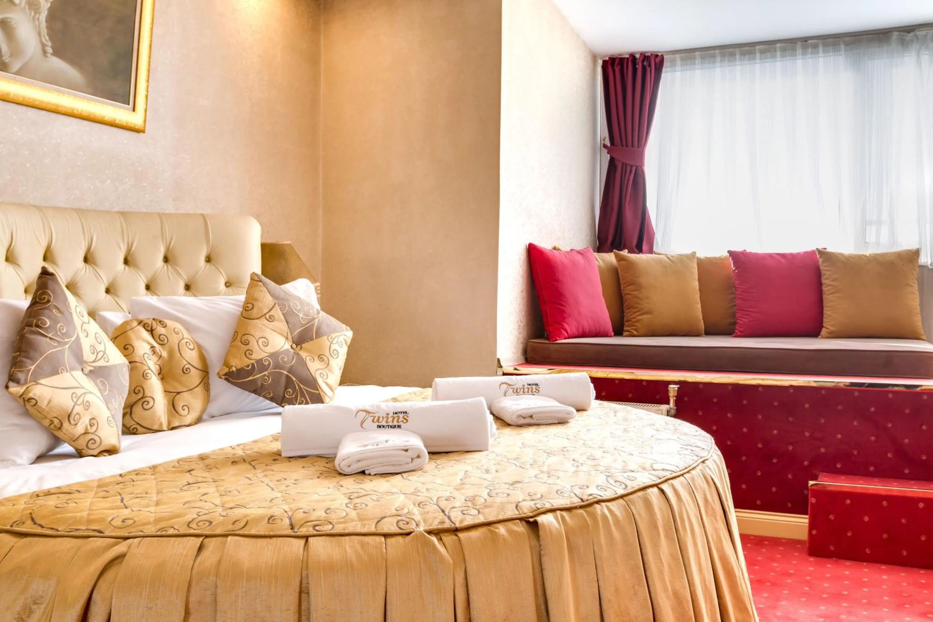 Decorative detail, Bed in Twins Hotel