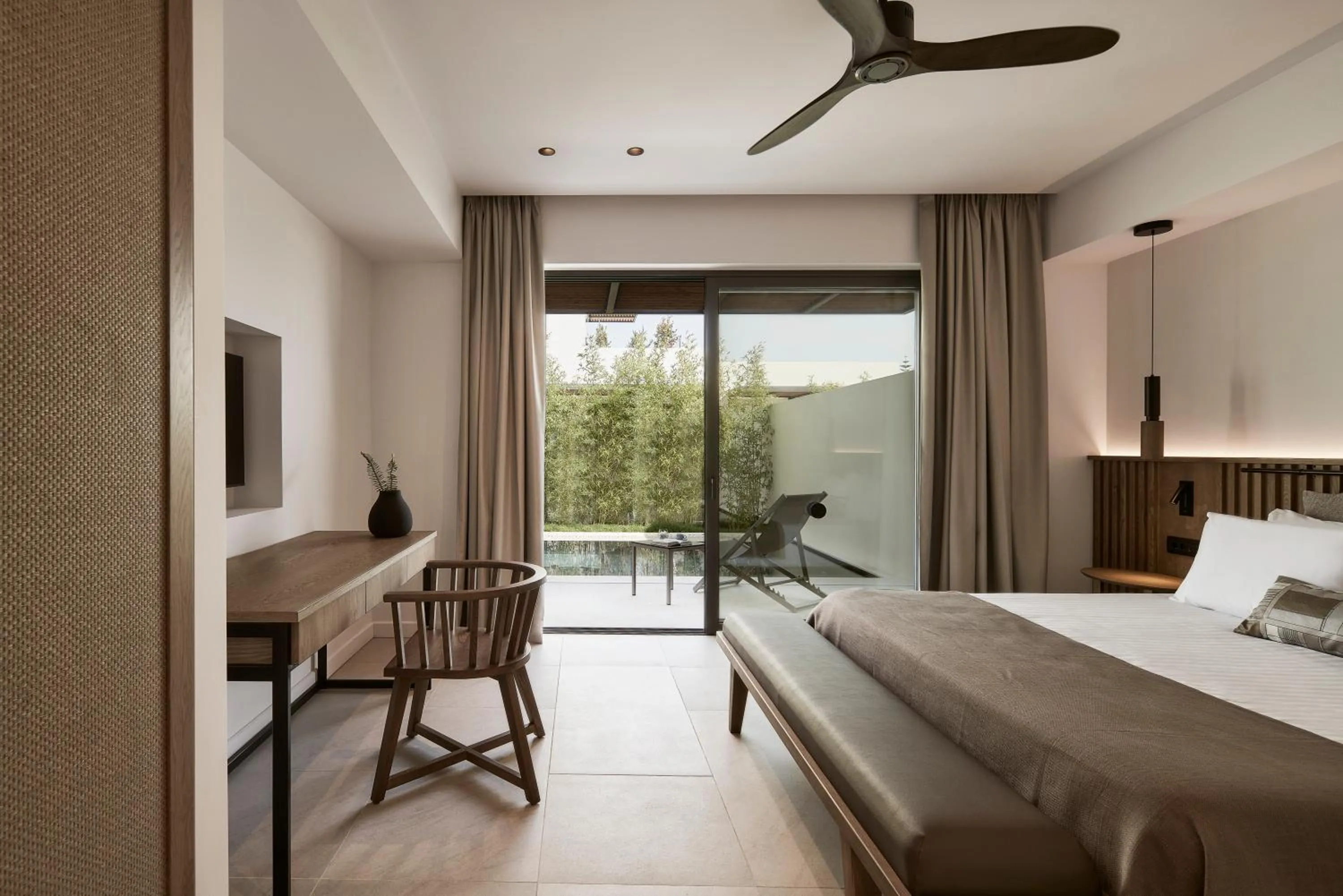 Photo of the whole room, Bed in The Olivar Suites