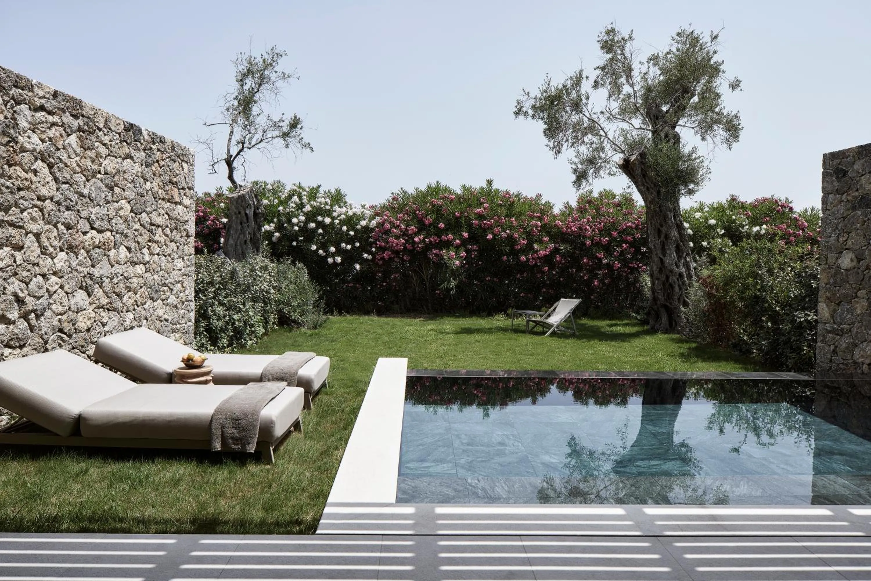 Swimming pool in The Olivar Suites