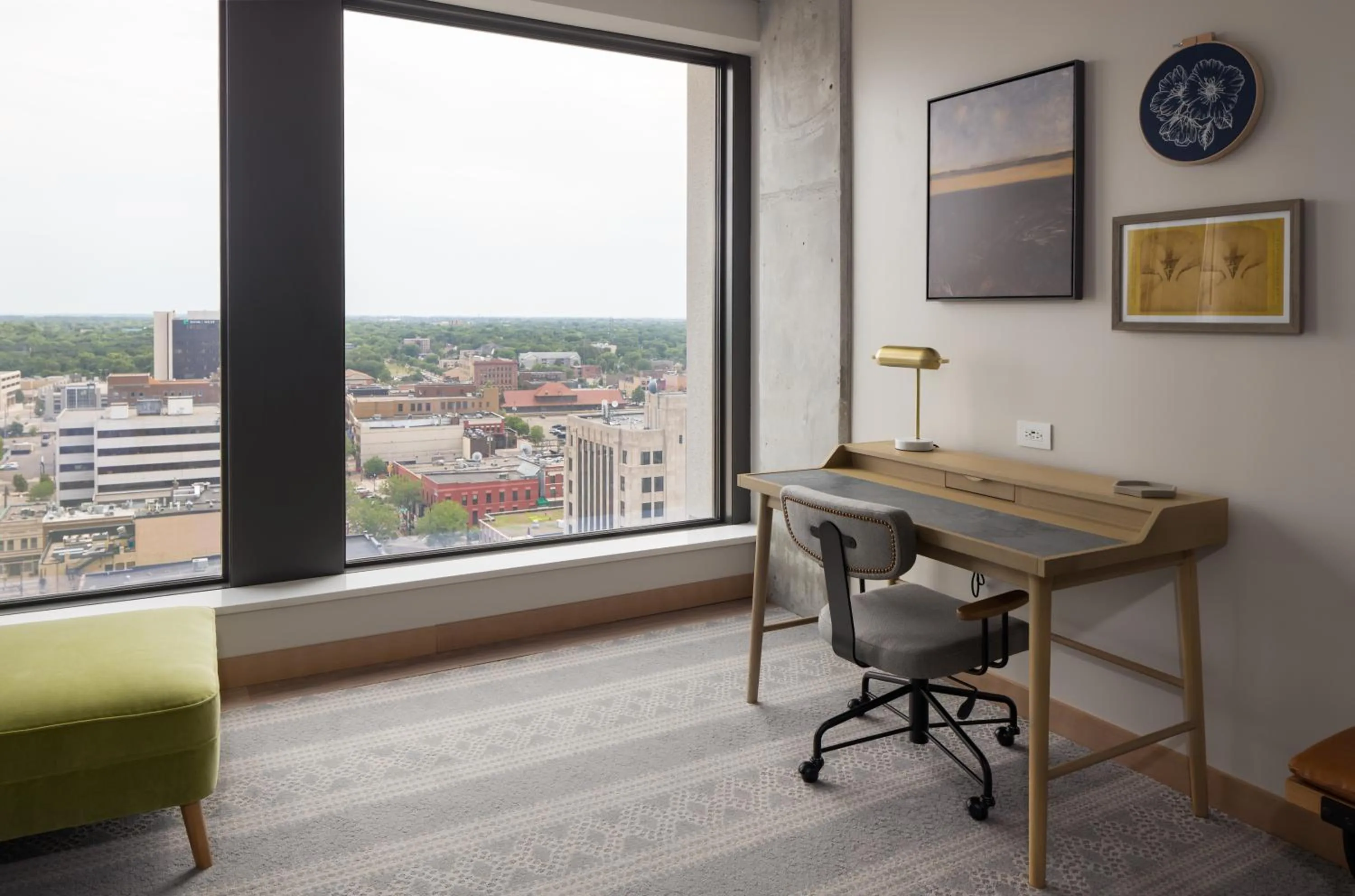 City view in Jasper Hotel