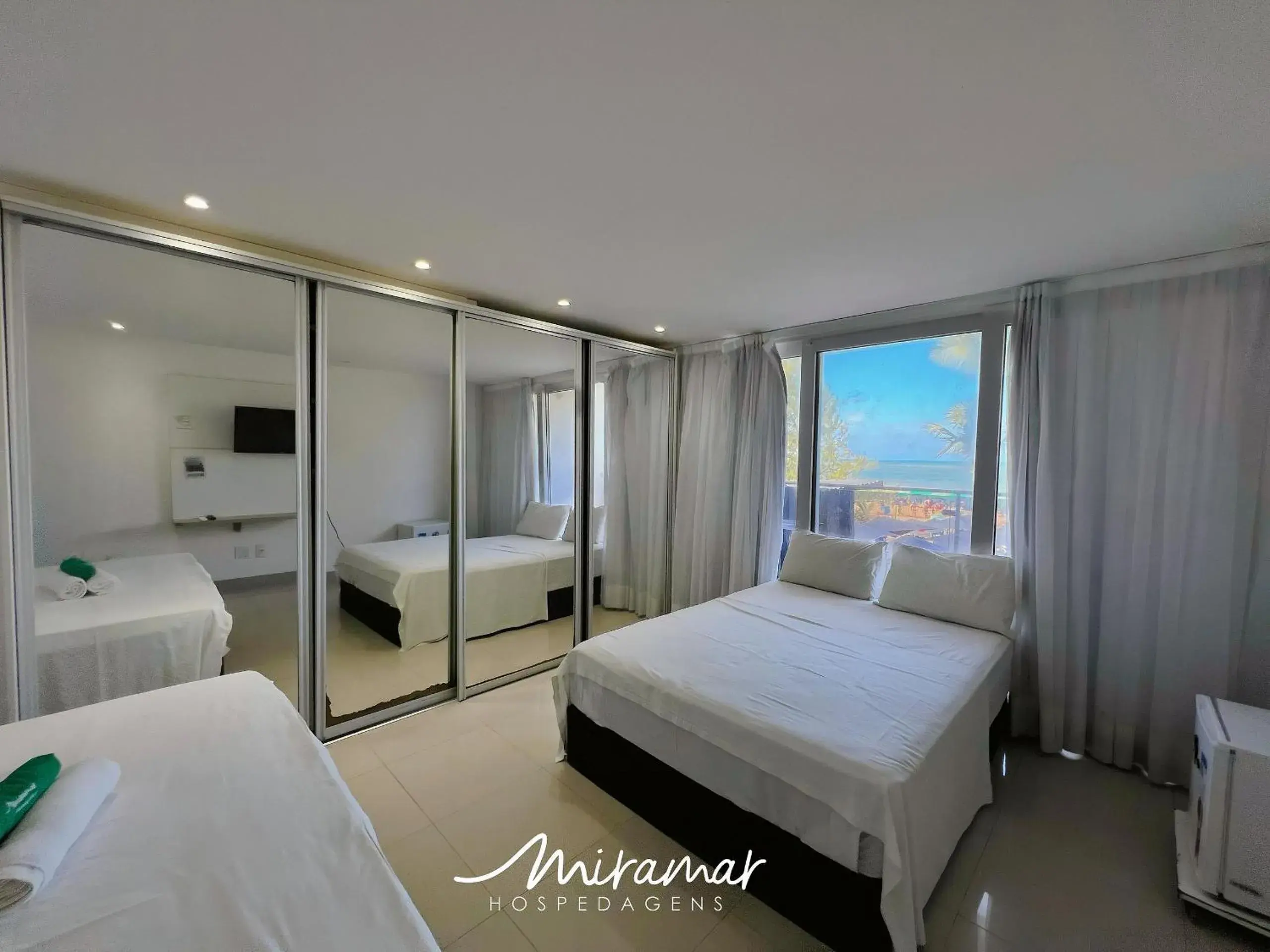 Premium Quadruple Room in Na Praia Sunset Premium Quadruple Room in Na Praia Sunset