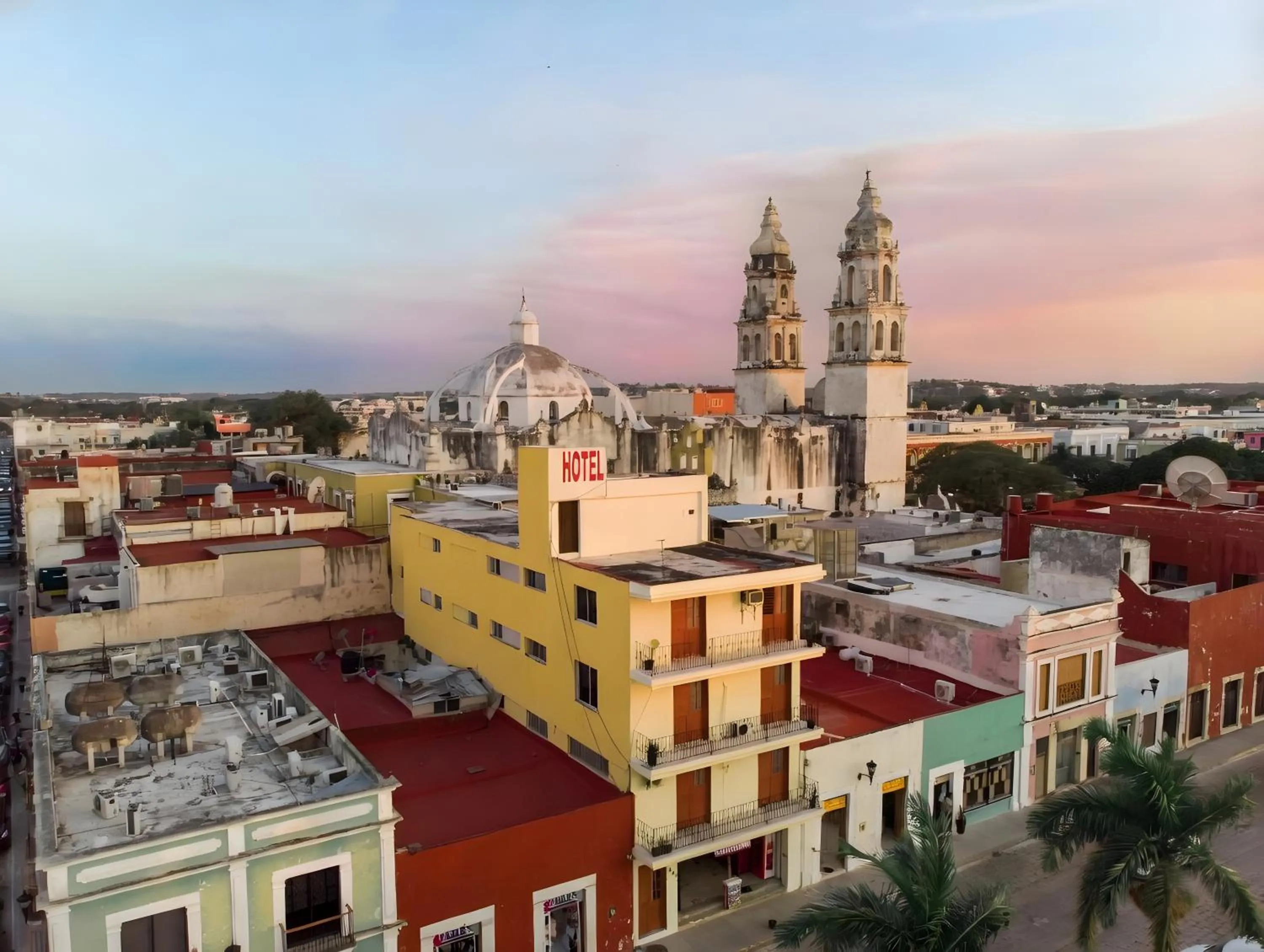 Property building in Hotel Murallas 231, CENTRO HISTORICO