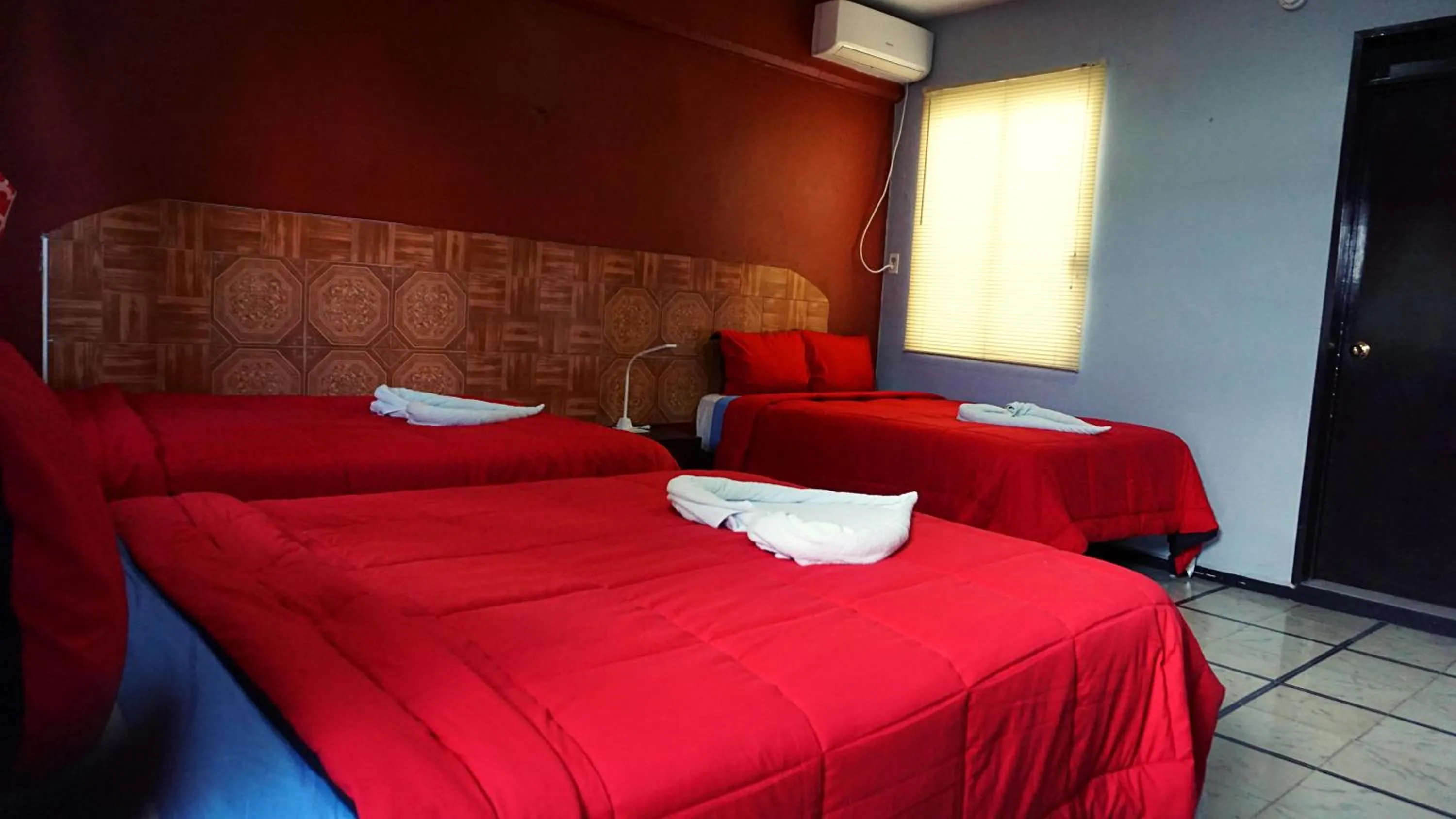 Bed in Hotel Murallas 231, CENTRO HISTORICO