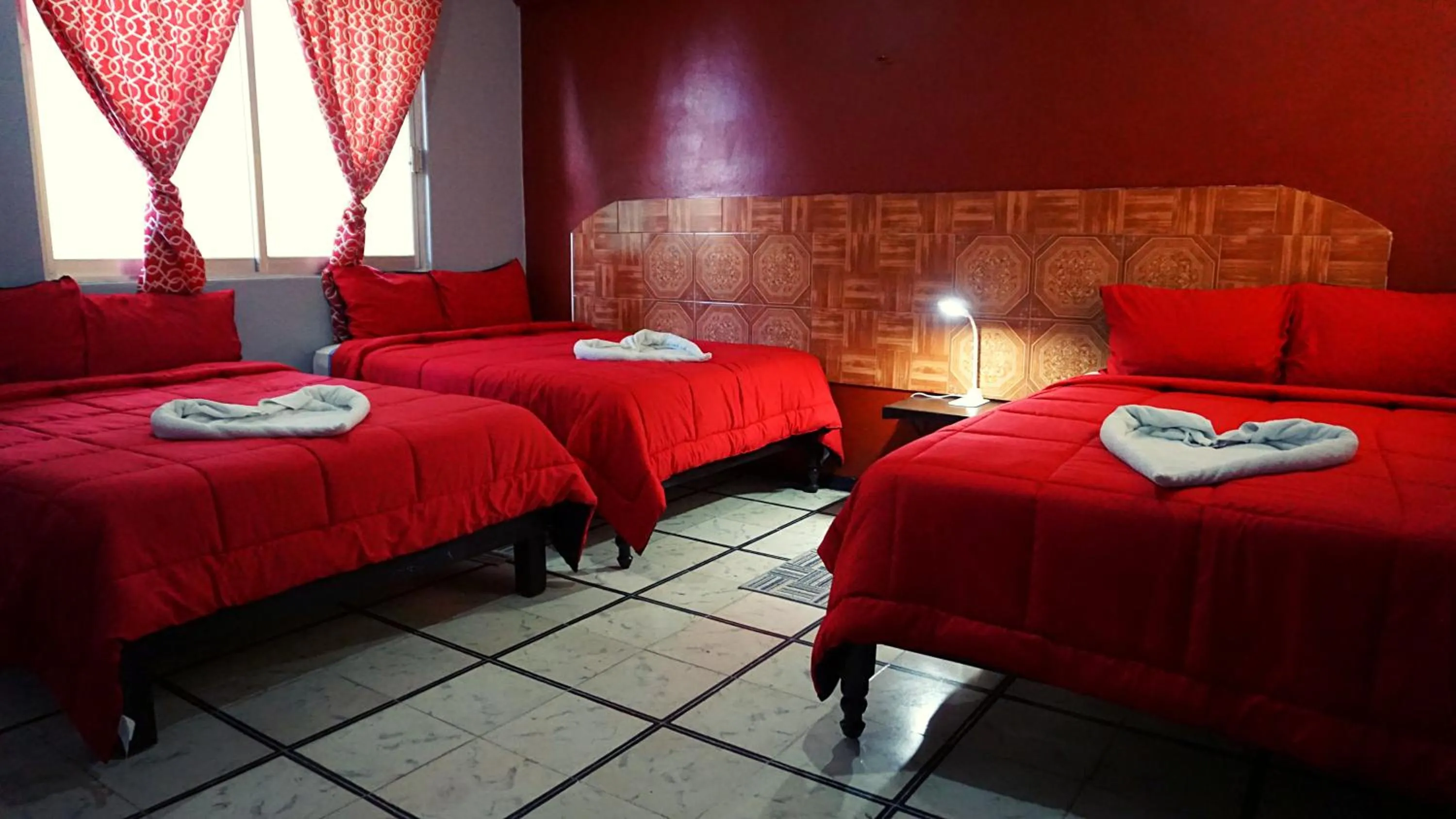 Bed in Hotel Murallas 231, CENTRO HISTORICO
