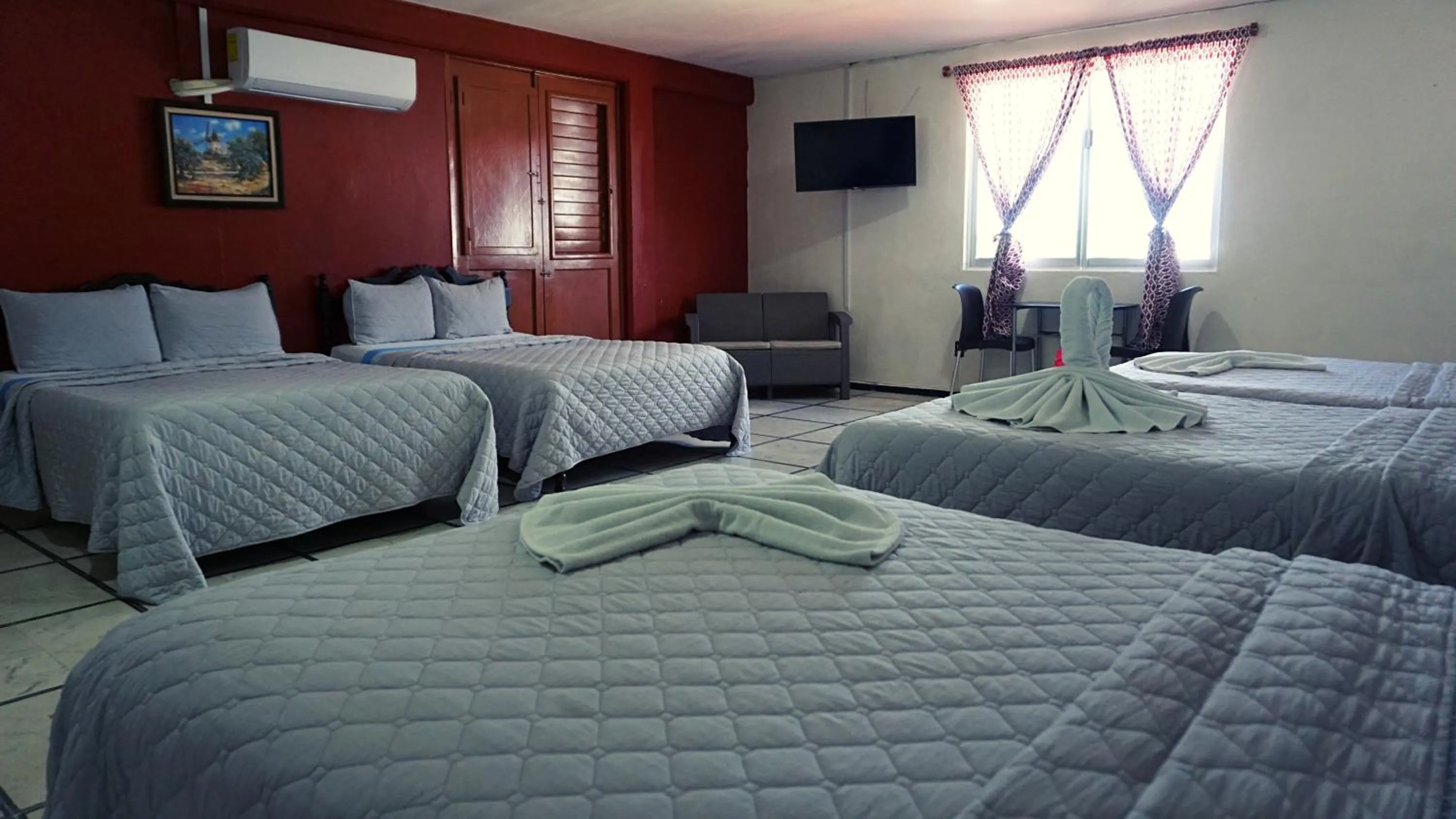 Bed in Hotel Murallas 231, CENTRO HISTORICO