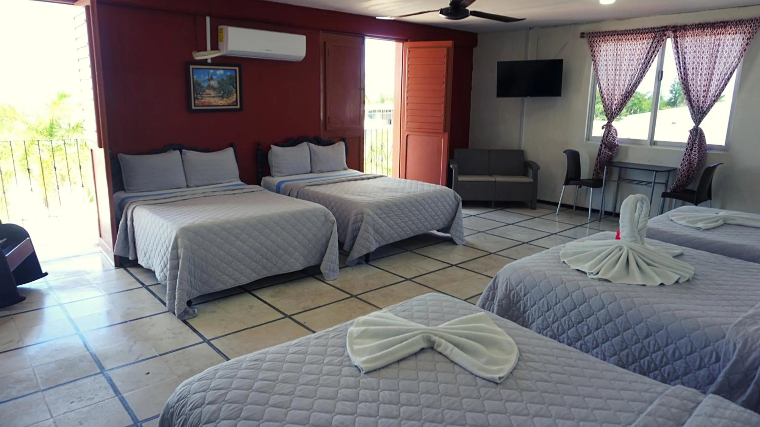 Bed in Hotel Murallas 231, CENTRO HISTORICO